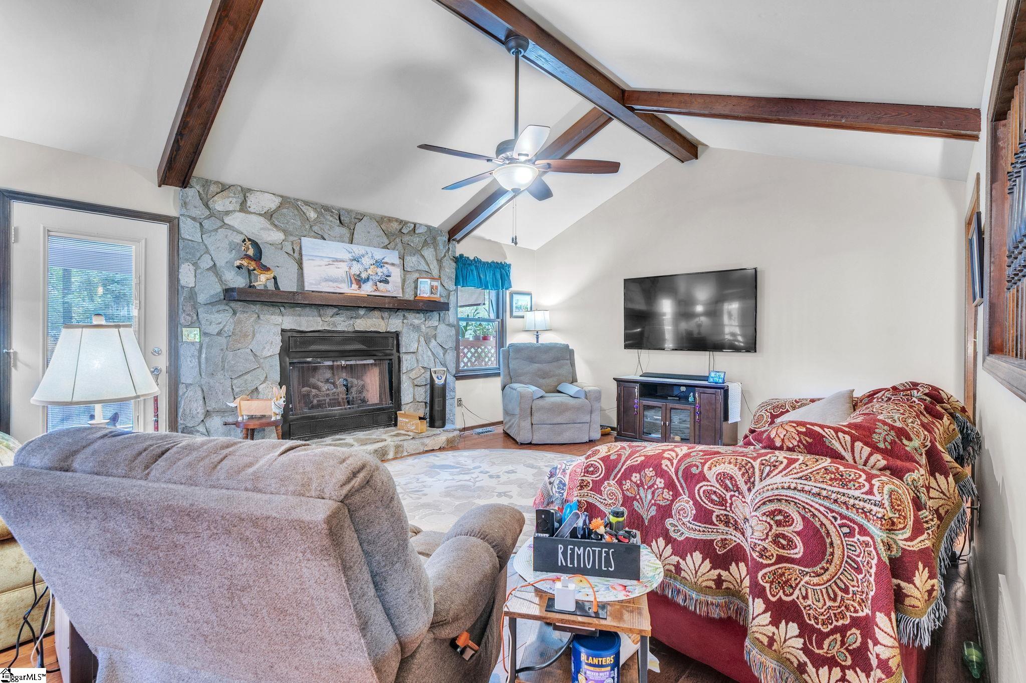 5 Dellbrook Court Property Photo 6