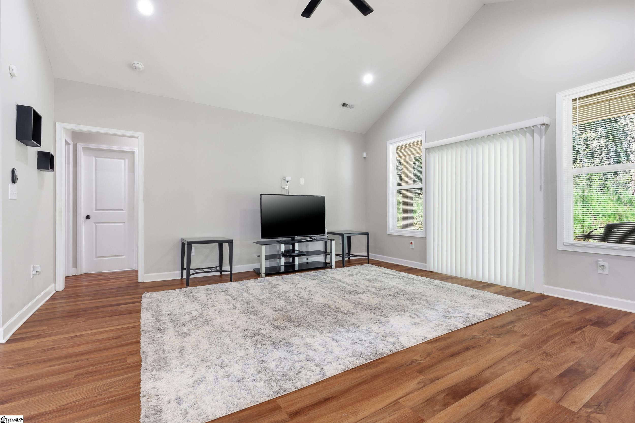 504 Old Stagecoach Road Property Photo 6