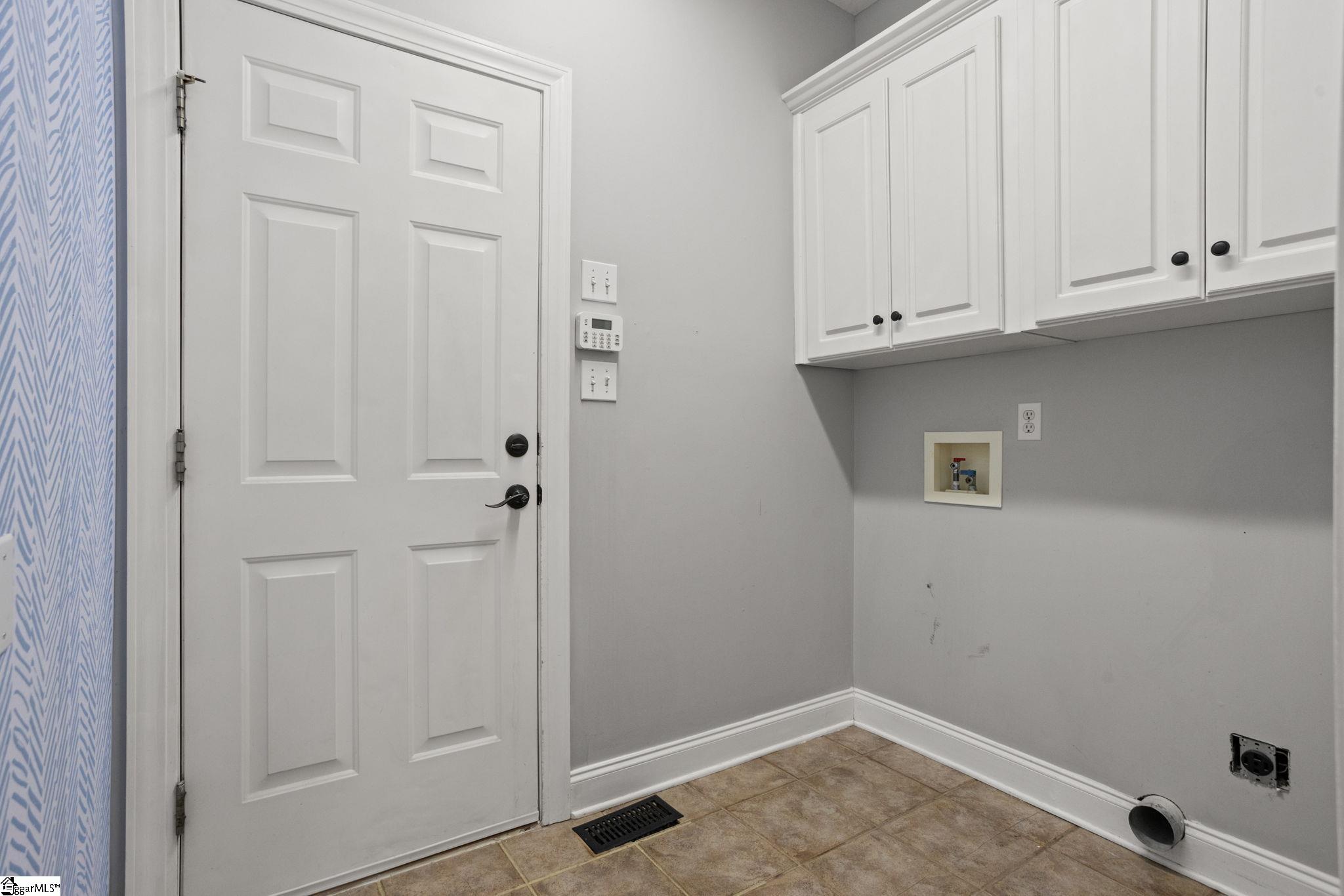 515 Blackstone Drive Property Photo 12