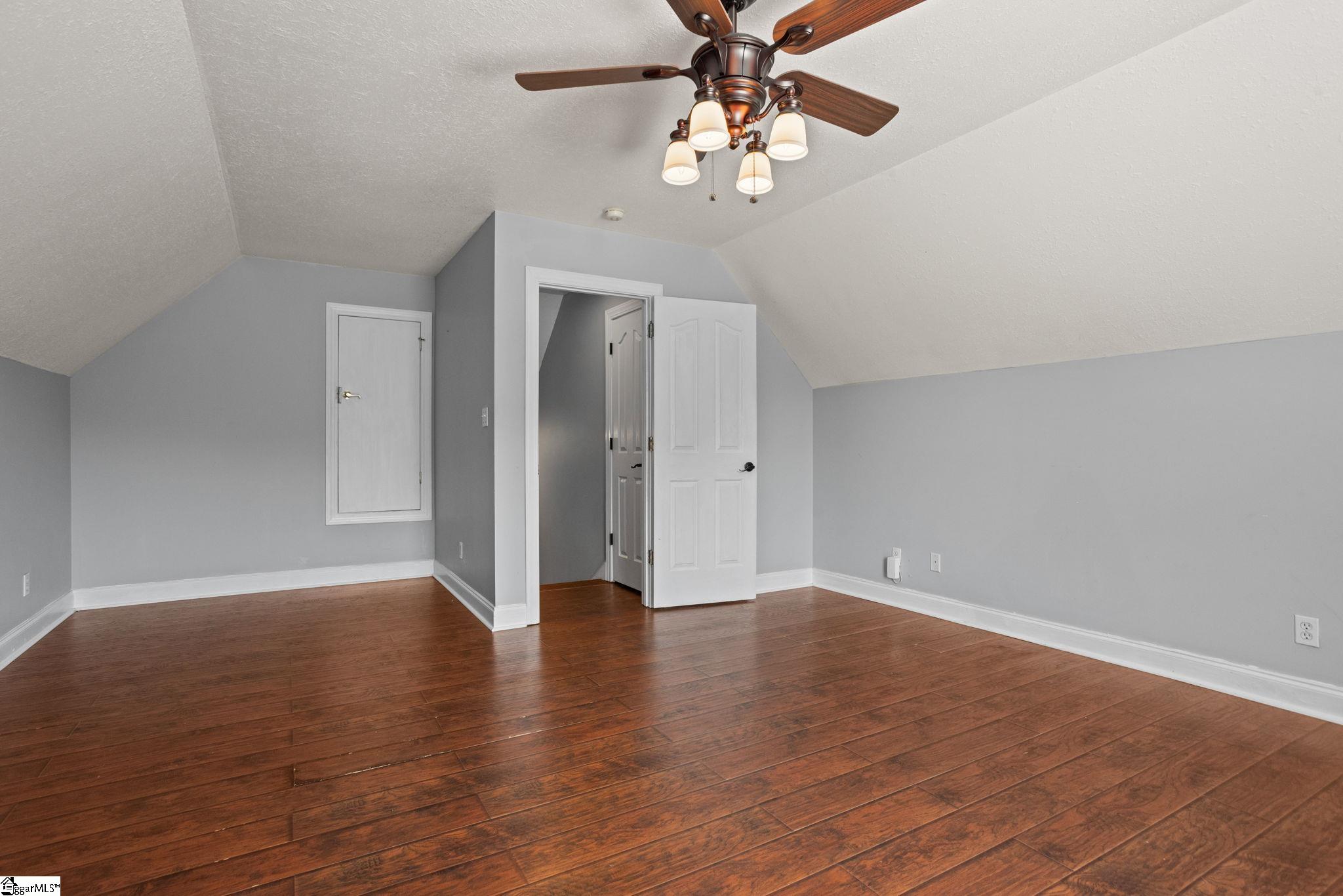 515 Blackstone Drive Property Photo 26