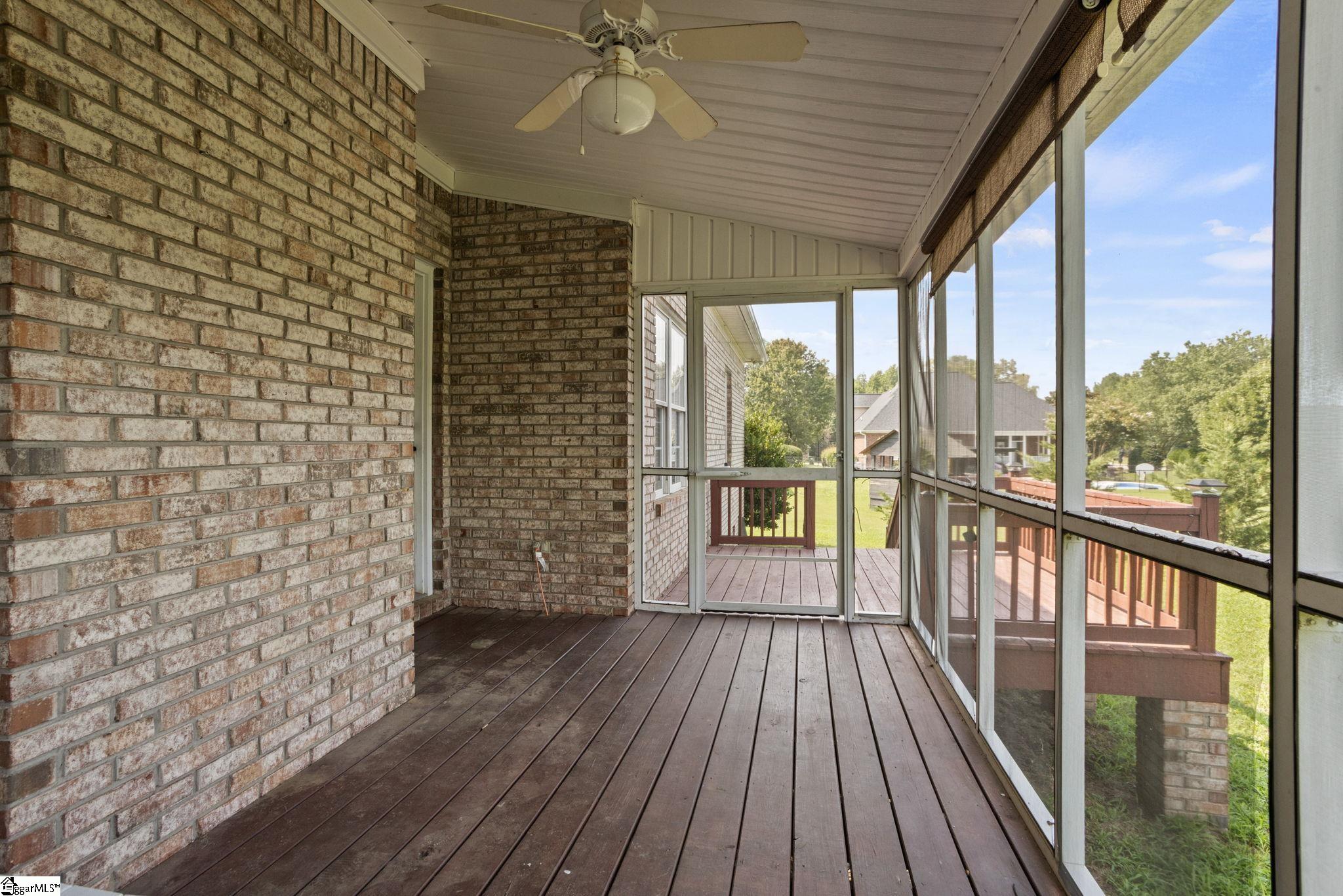 515 Blackstone Drive Property Photo 28