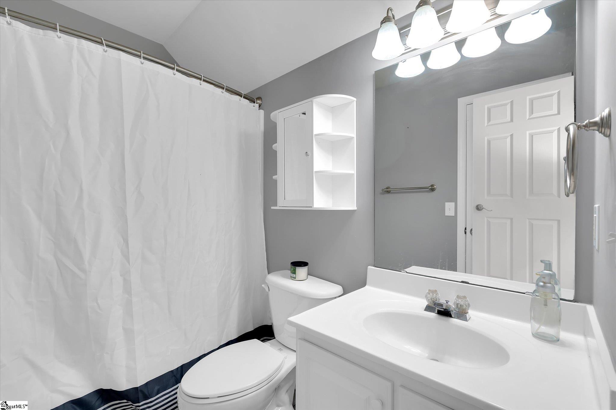 8 Coulter Court Property Photo 28