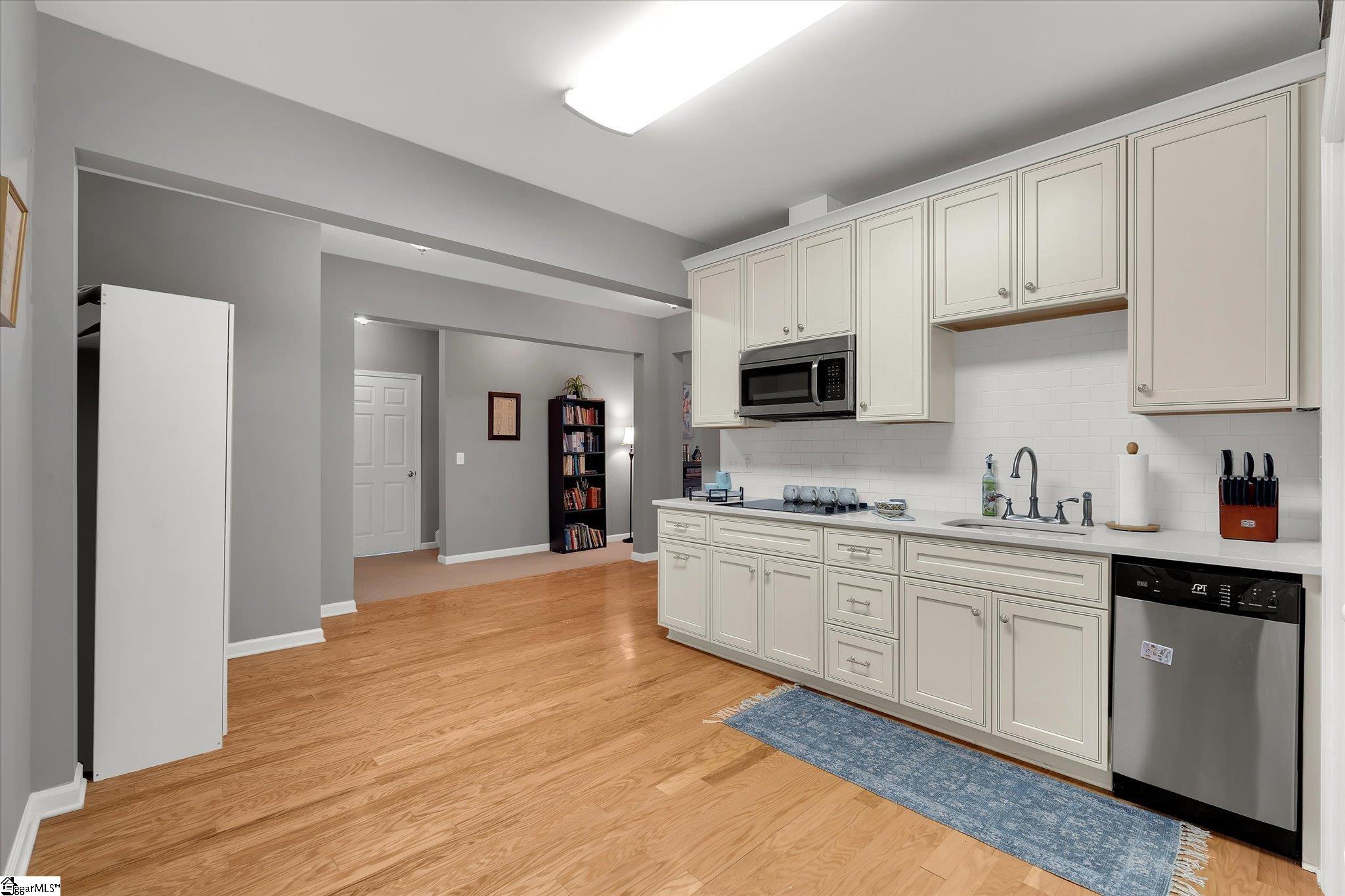 8 Coulter Court Property Photo 30