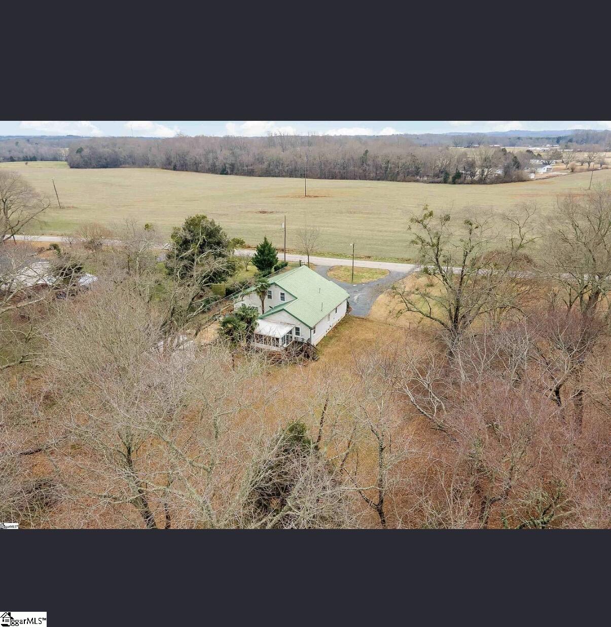 2576 Park Road Property Photo 2