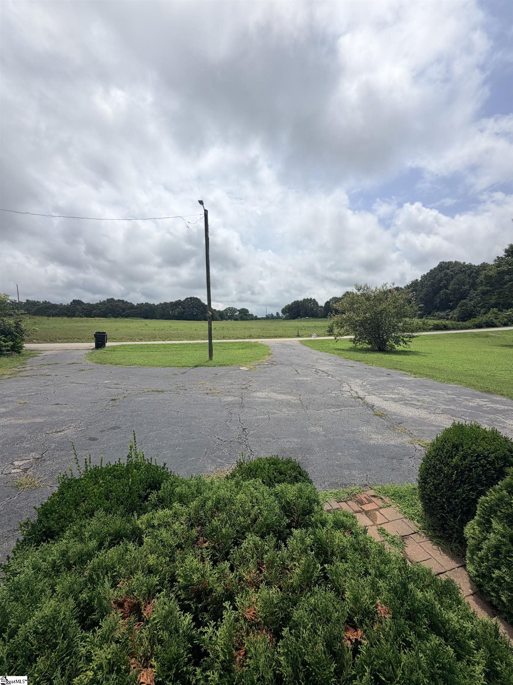 2576 Park Road Property Photo 4