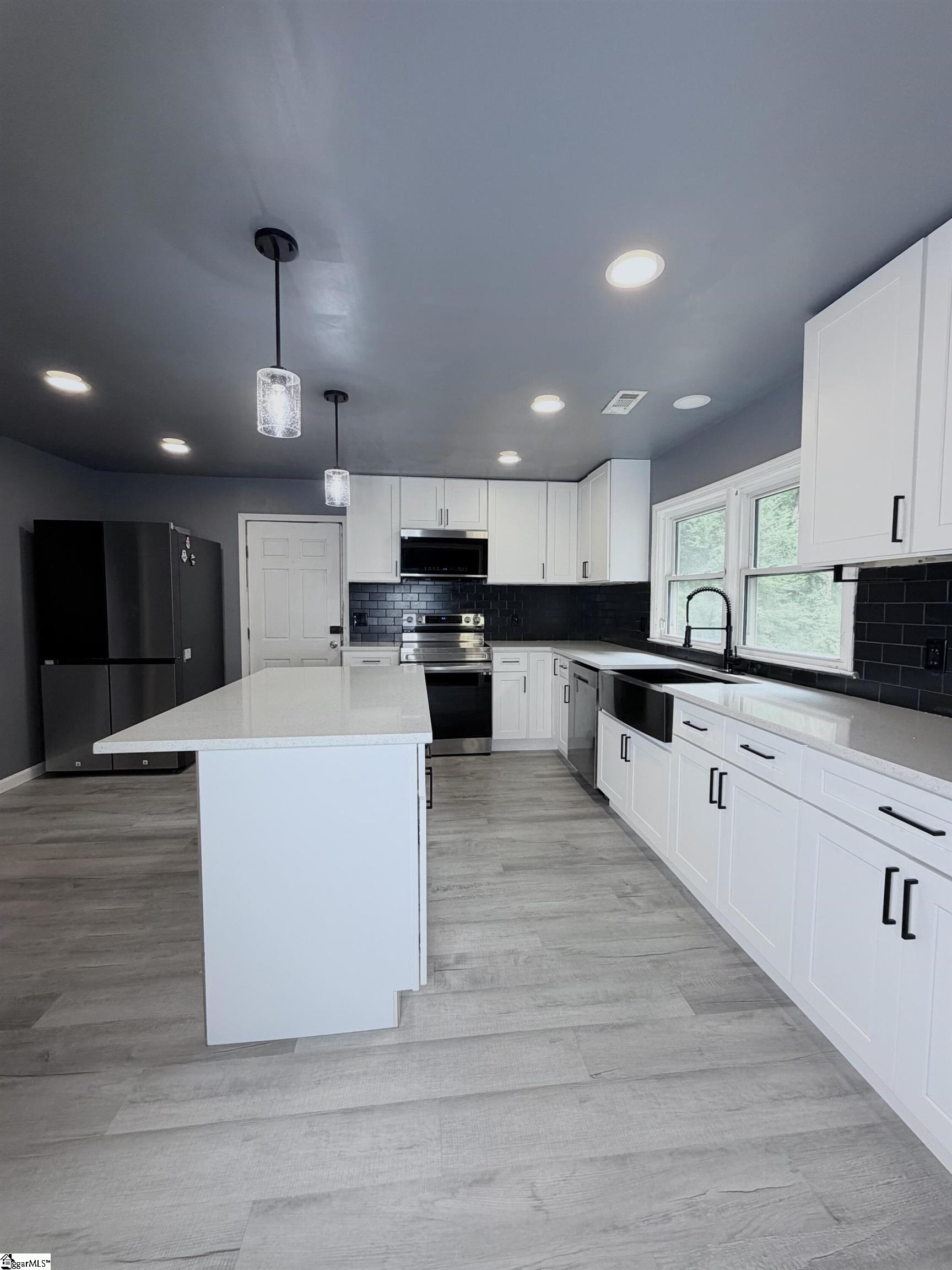2576 Park Road Property Photo 10