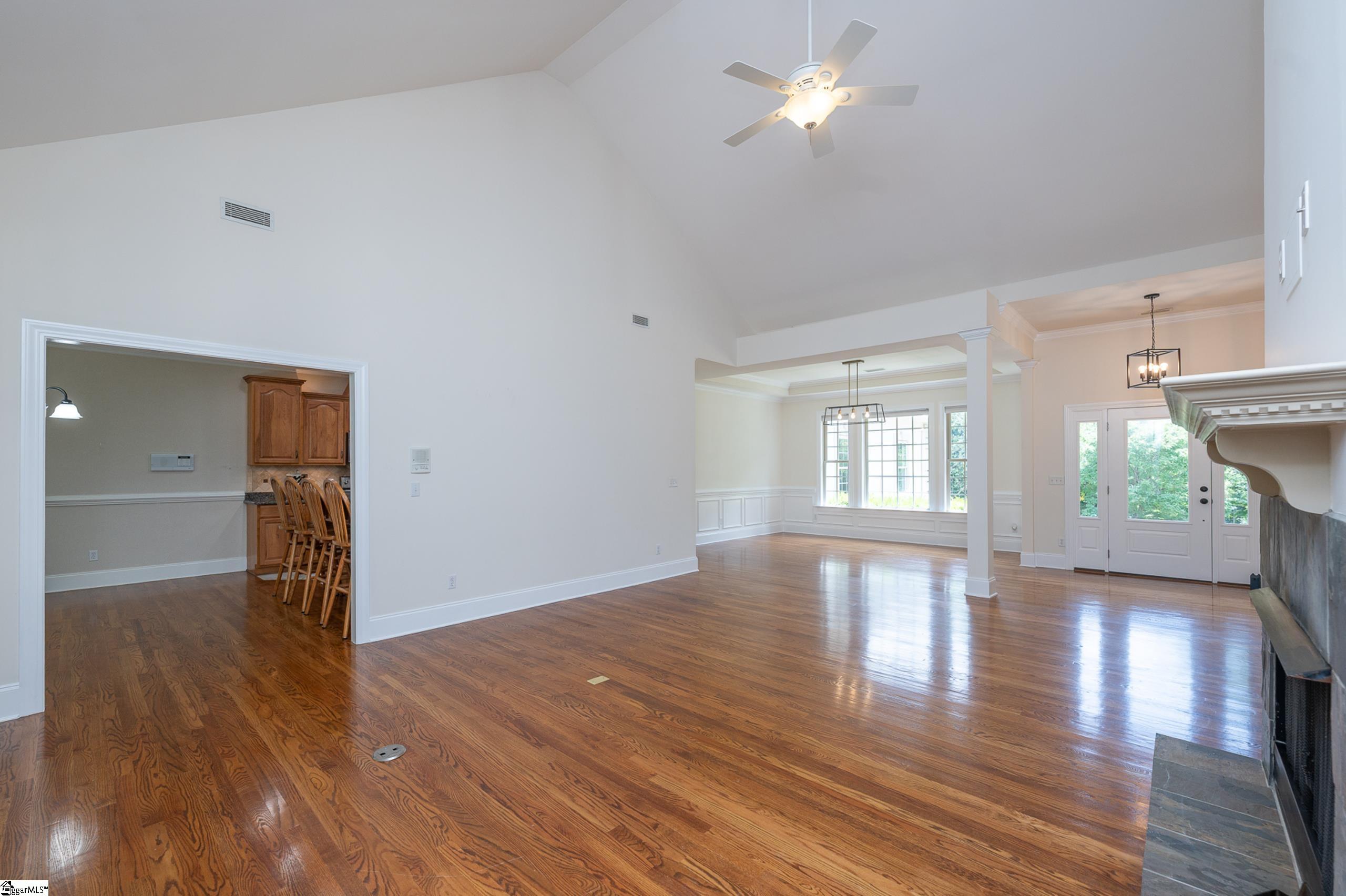 208 Glen Meadows Drive Property Photo 6