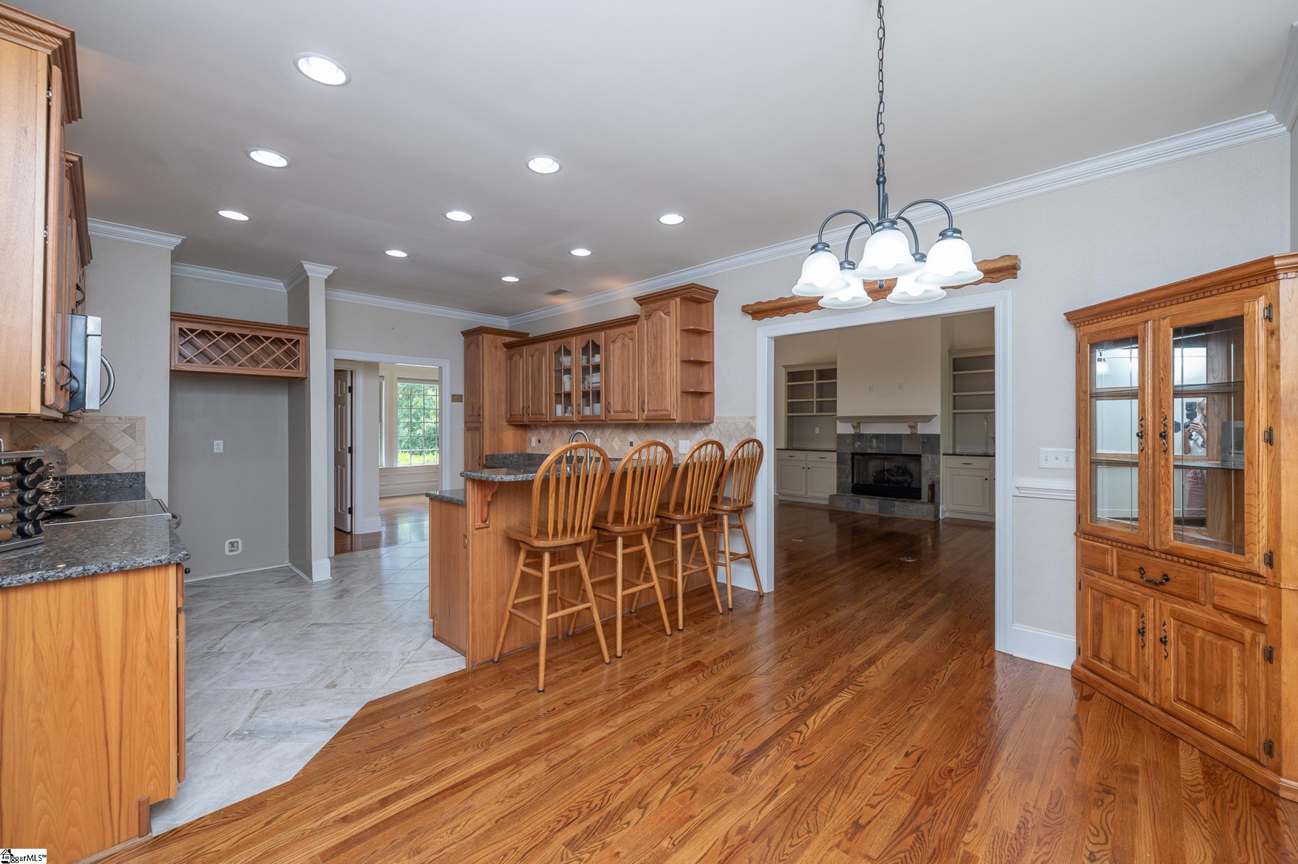 208 Glen Meadows Drive Property Photo 13