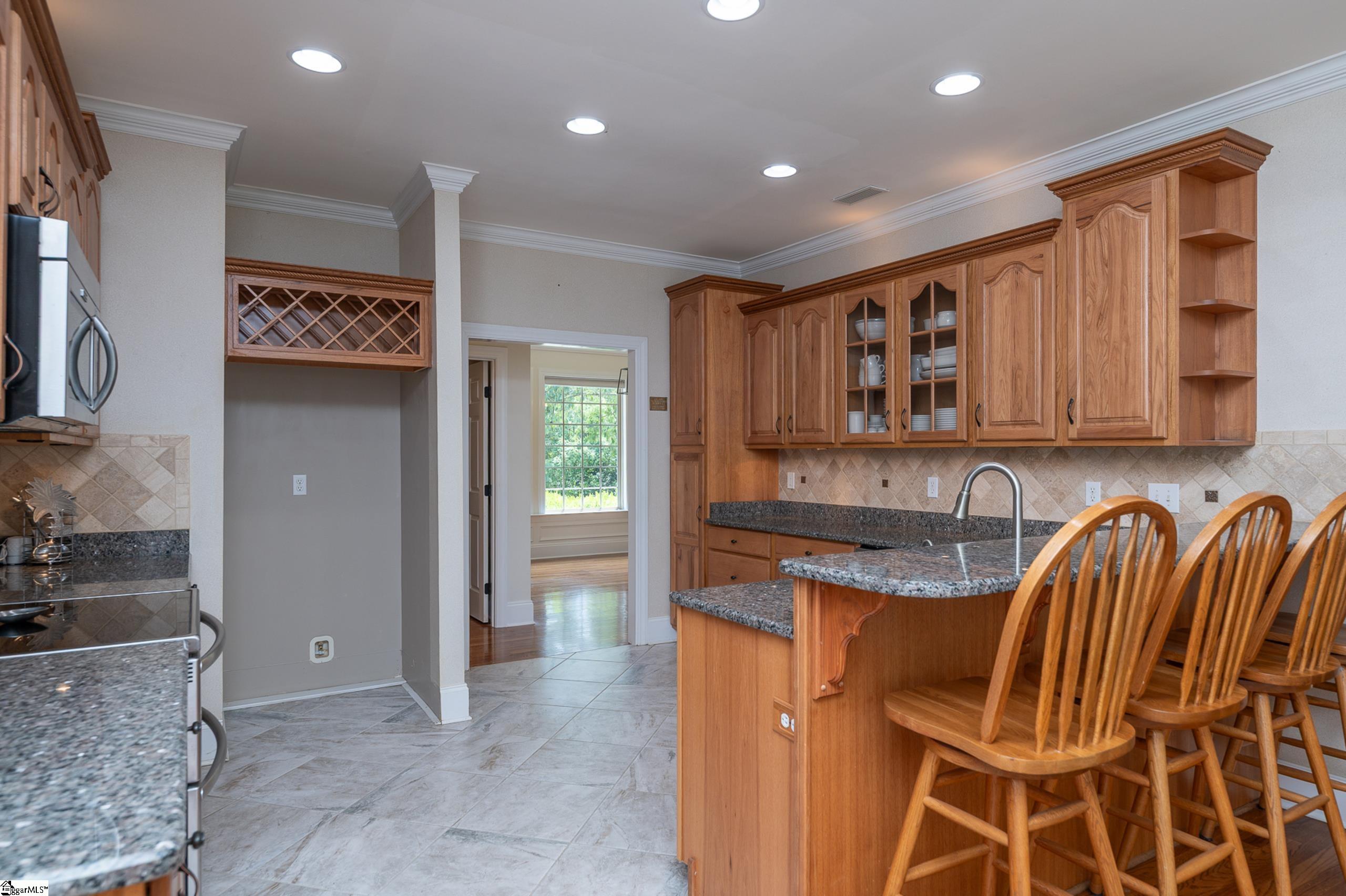 208 Glen Meadows Drive Property Photo 15