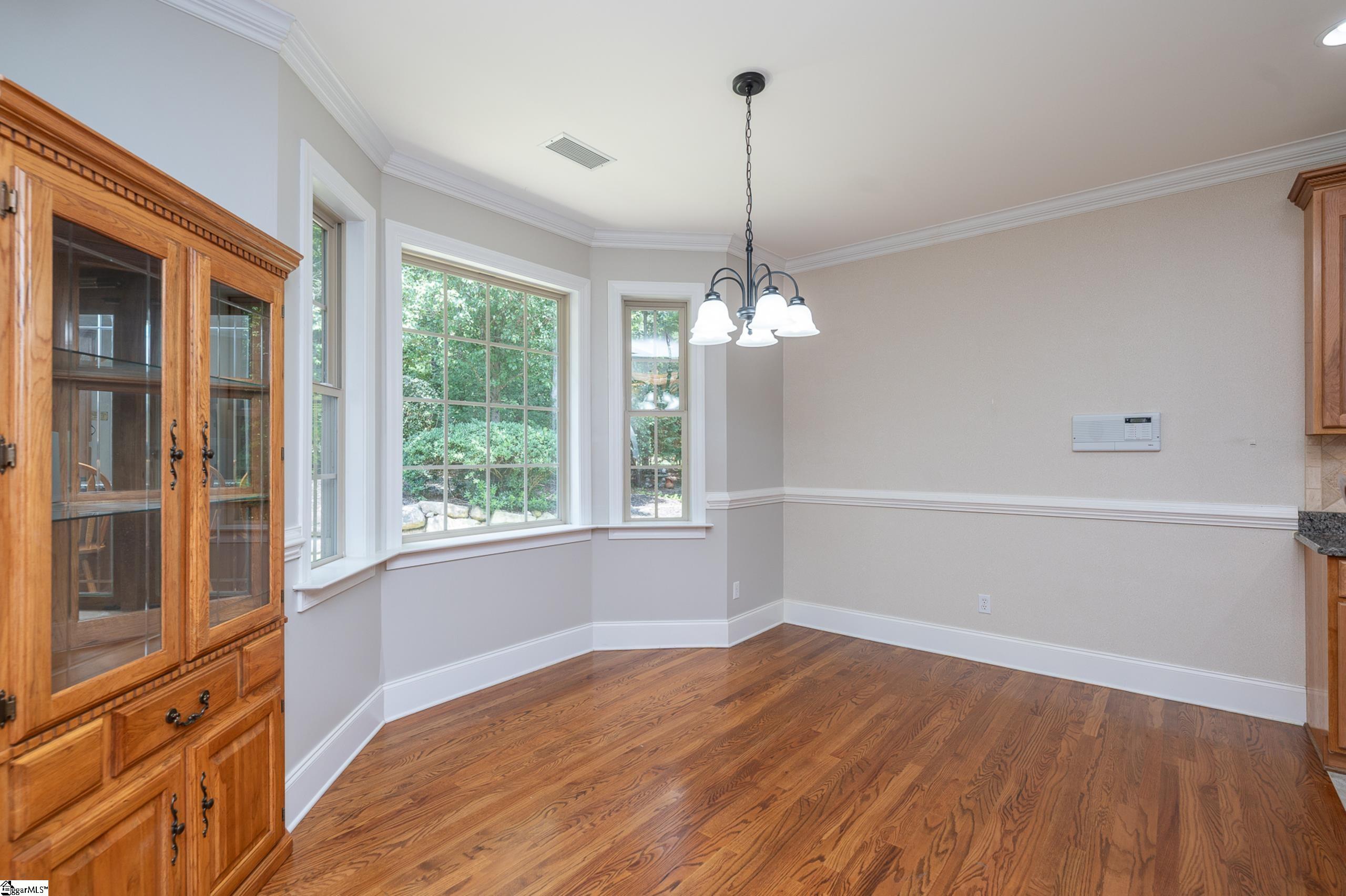 208 Glen Meadows Drive Property Photo 17