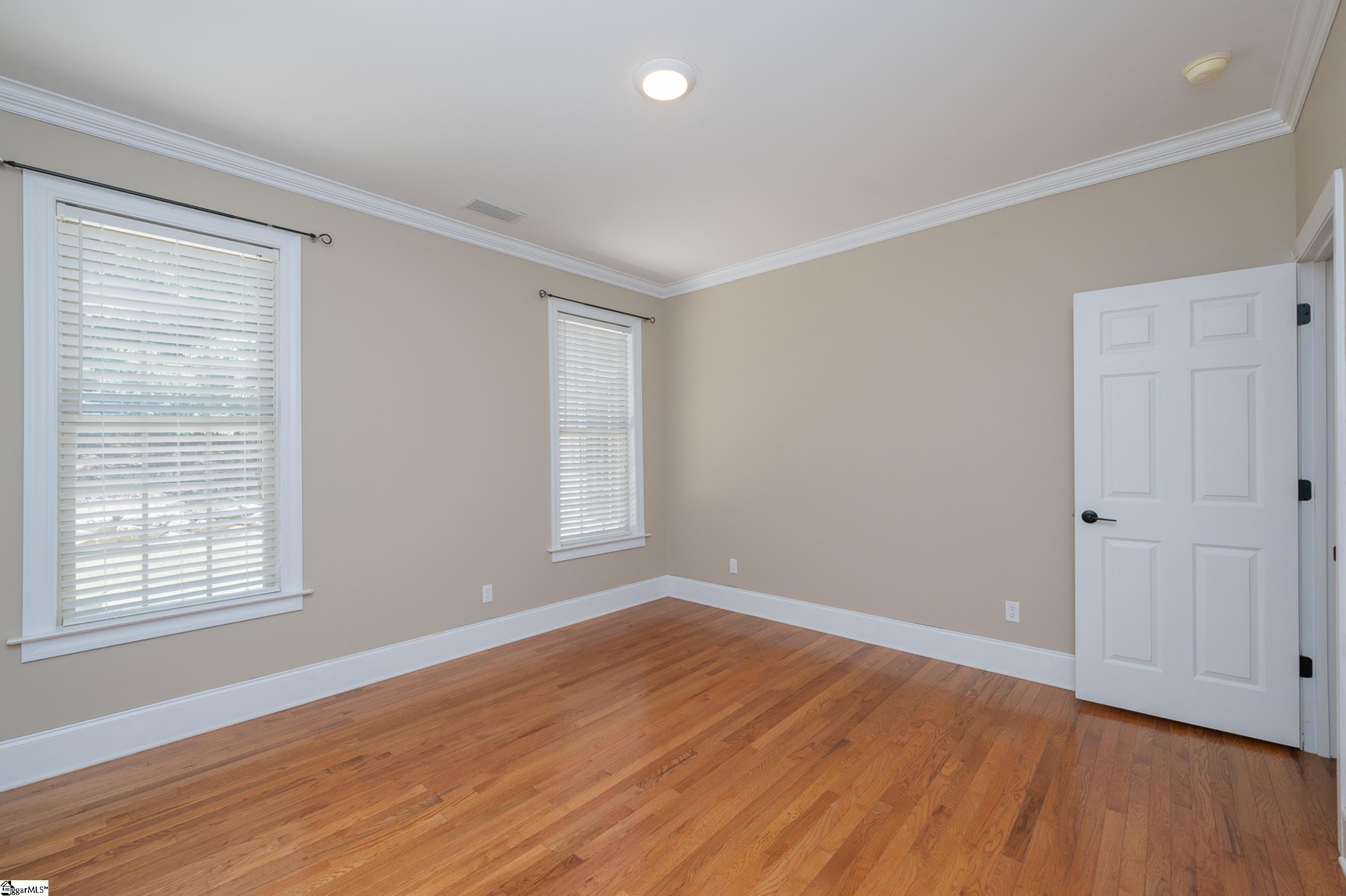 208 Glen Meadows Drive Property Photo 26