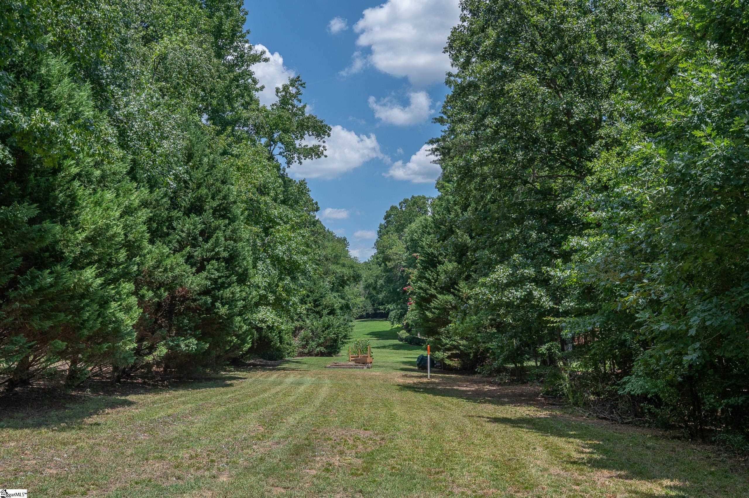 208 Glen Meadows Drive Property Photo 41