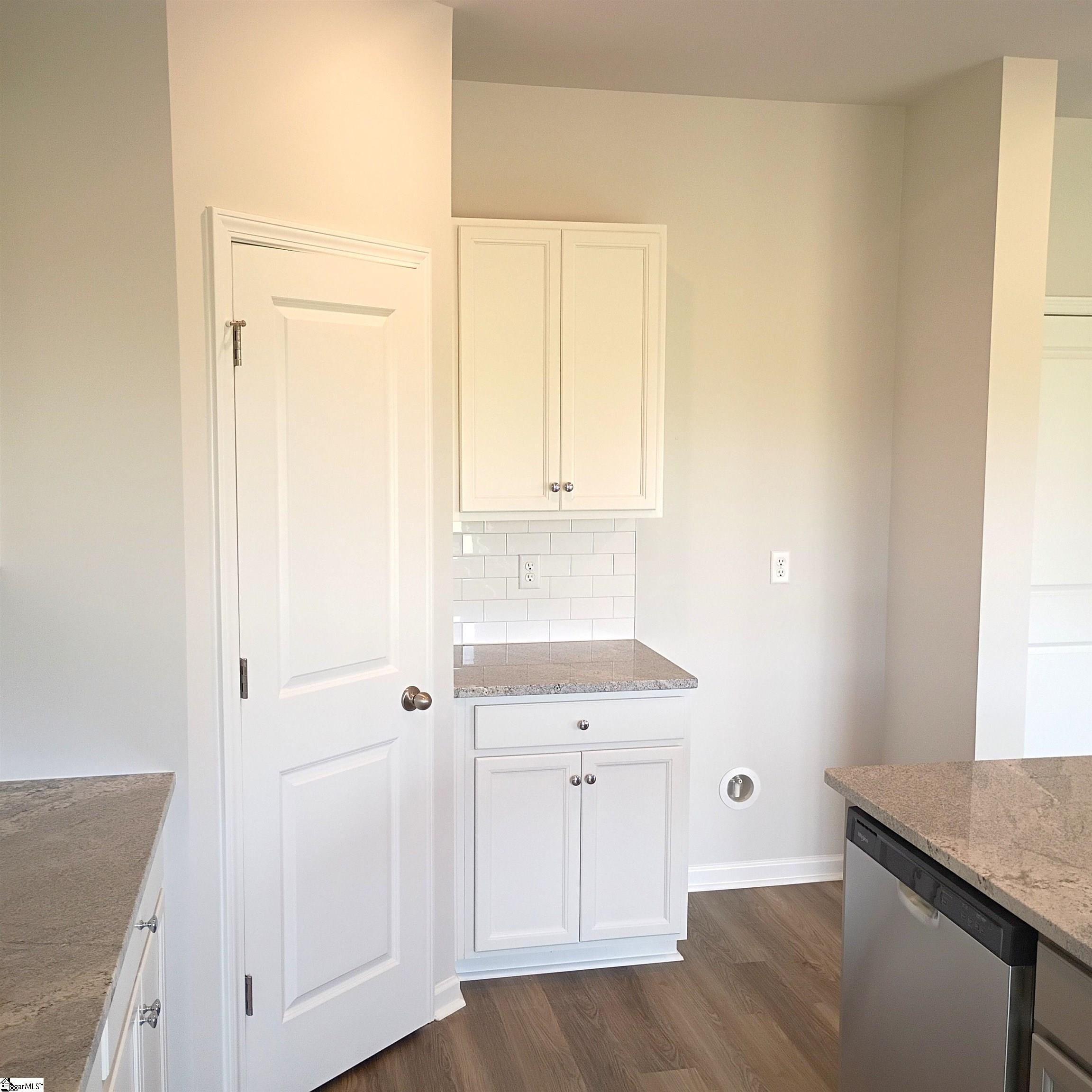 243 Pretoria Drive Property Photo 6