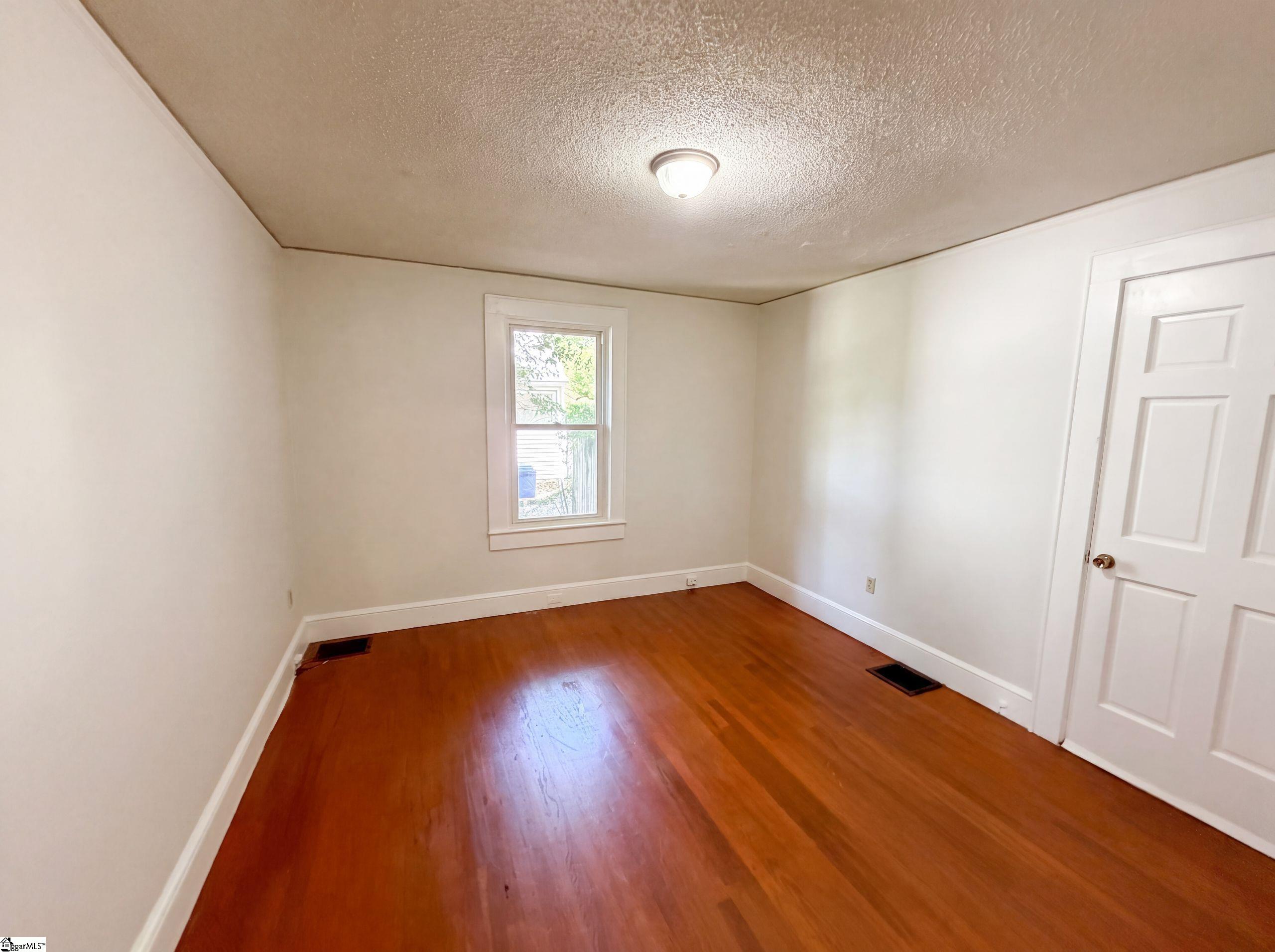 309 E Blue Ridge Drive Property Photo 9