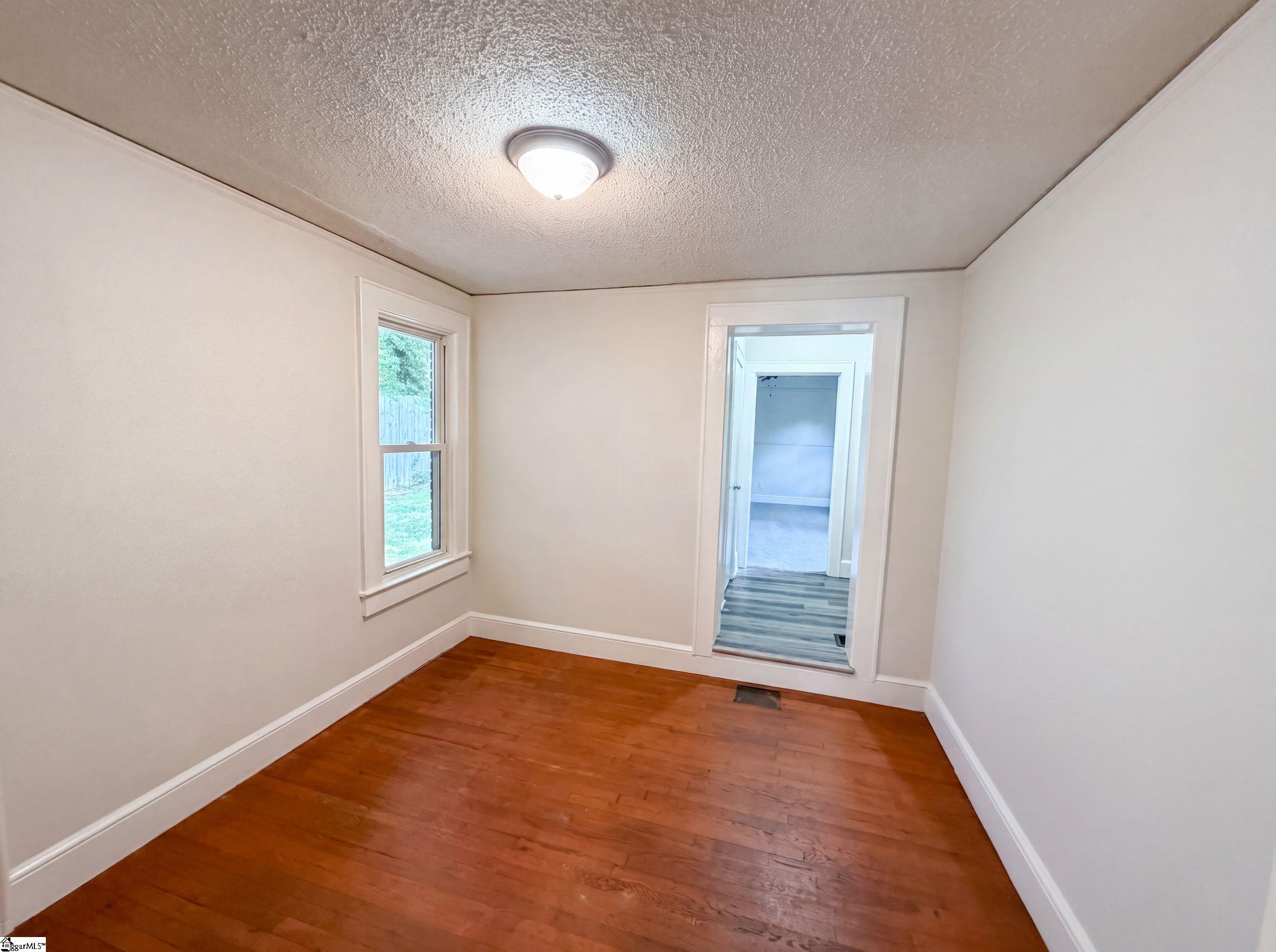 309 E Blue Ridge Drive Property Photo 12