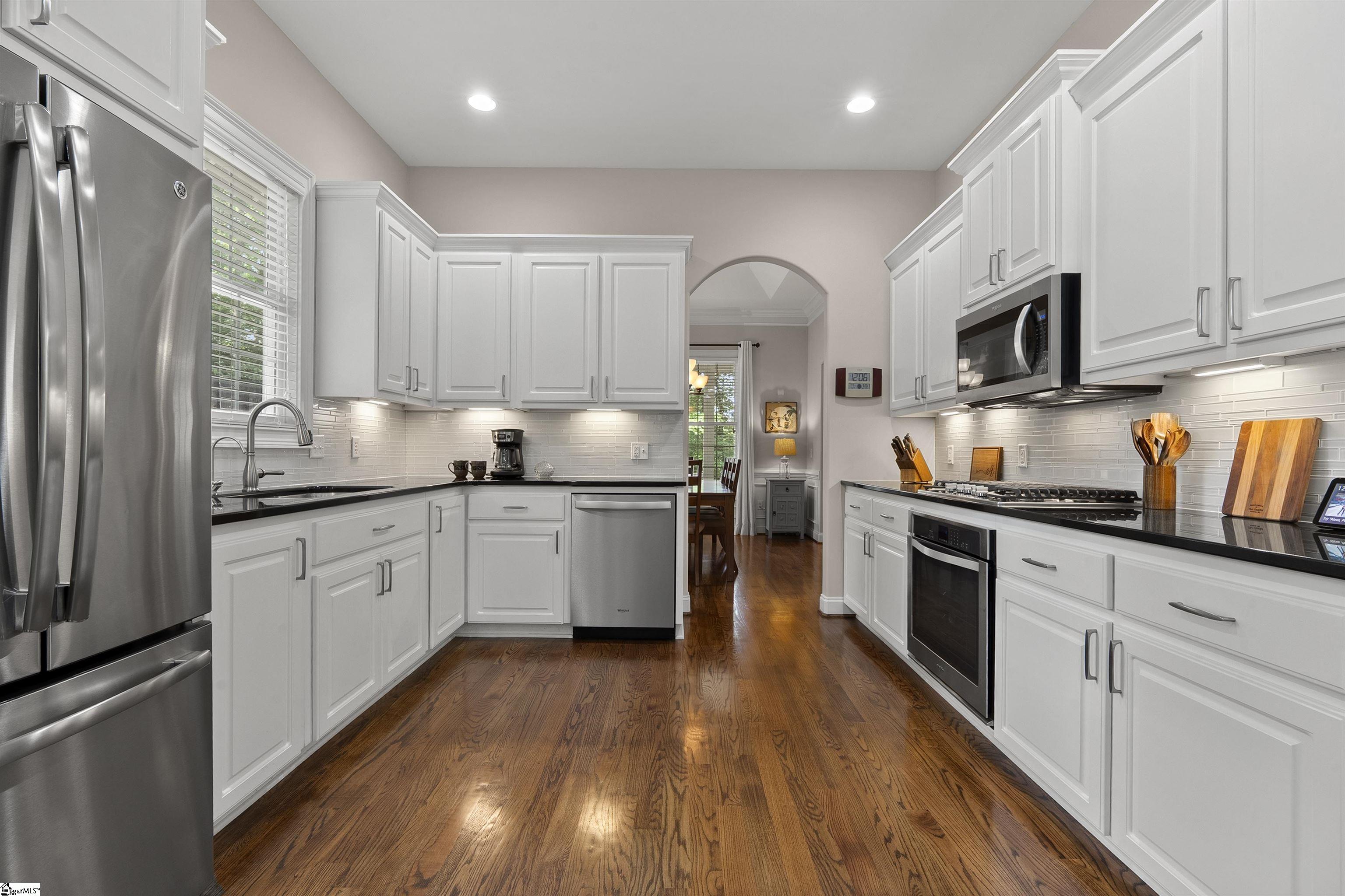 1599634 Property Photo 9