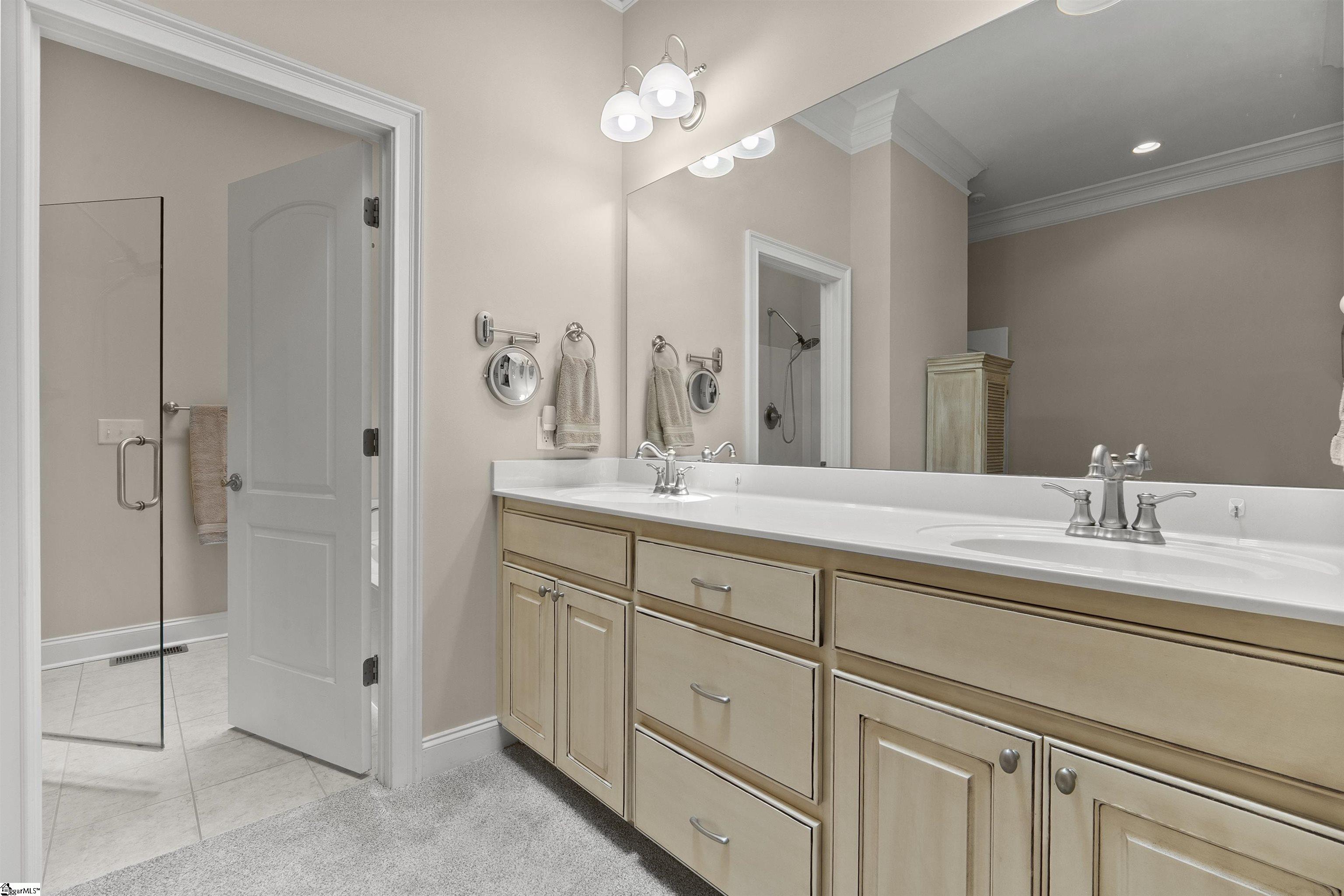 1599634 Property Photo 26