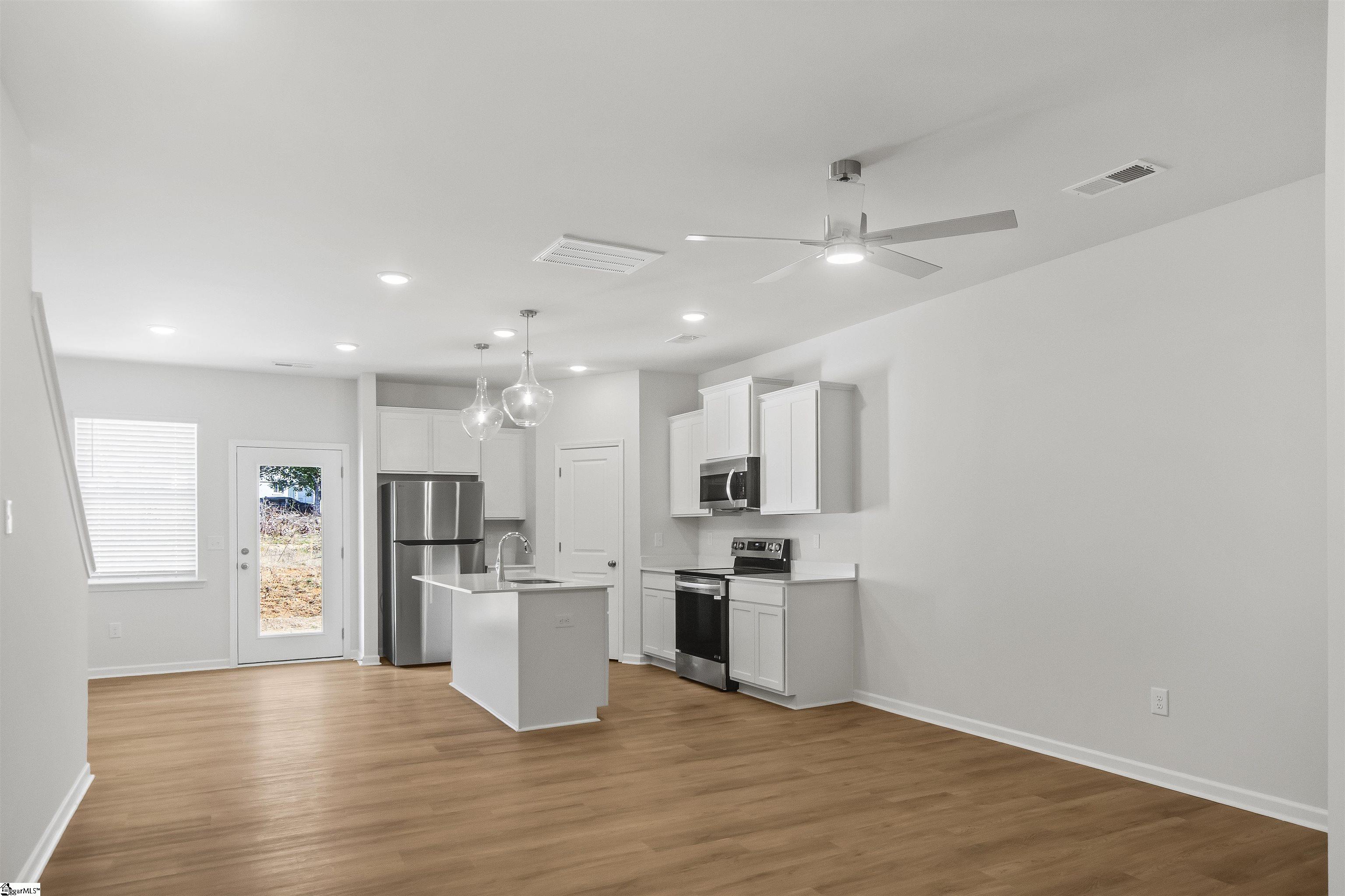 32 Stoneview Way Property Photo 19