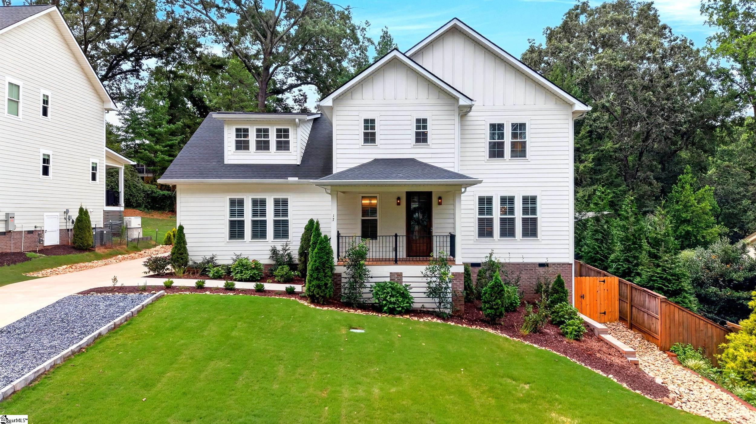 17 Pinehurst Drive Property Photo 2