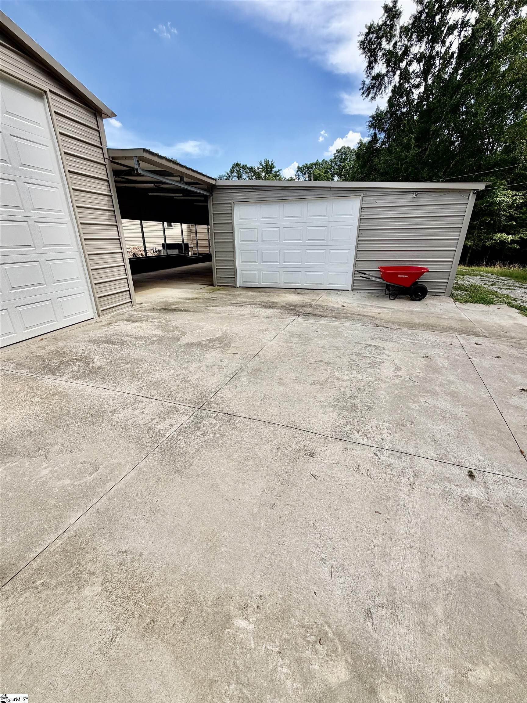 1549 Greenfield Road Property Photo 5