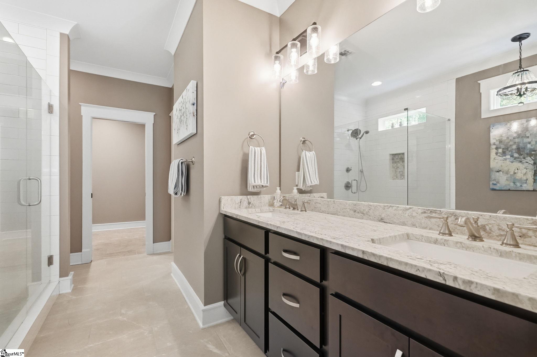 9 Silkvine Court Property Photo 18