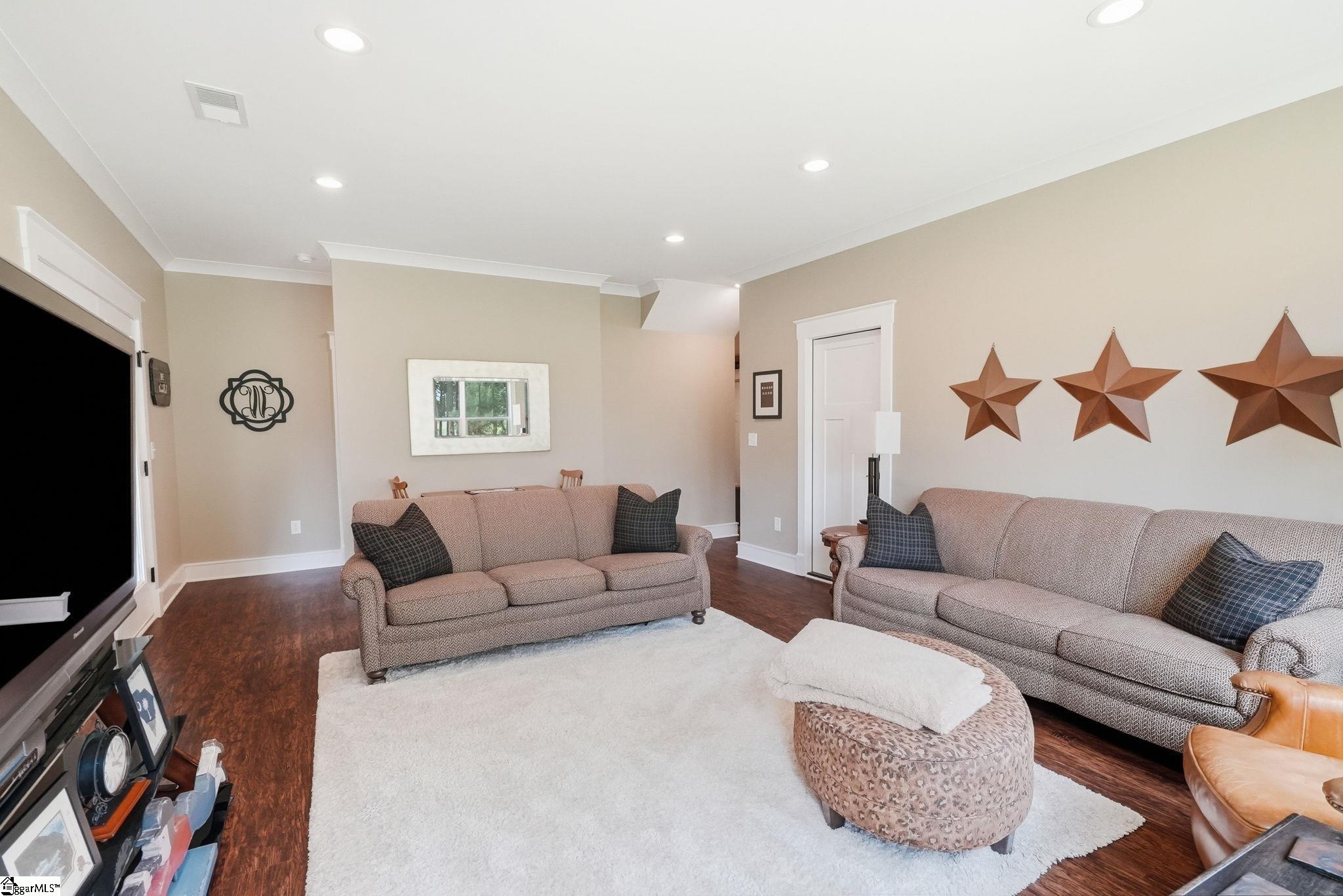 9 Silkvine Court Property Photo 26