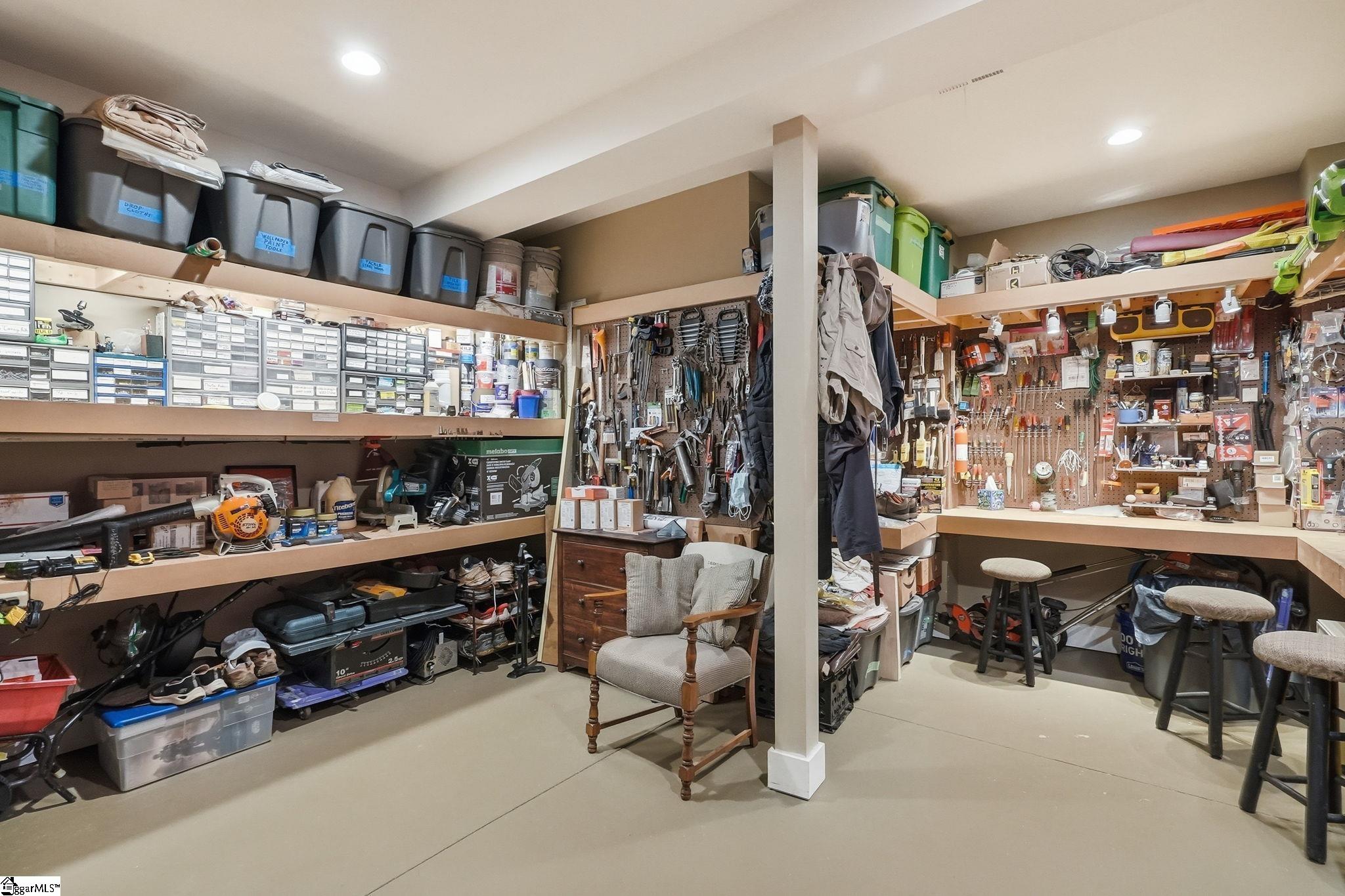 9 Silkvine Court Property Photo 32