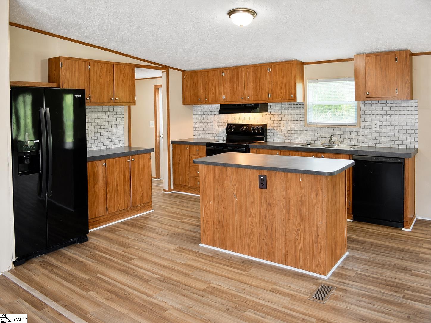 170 Cooper Road Property Photo 10