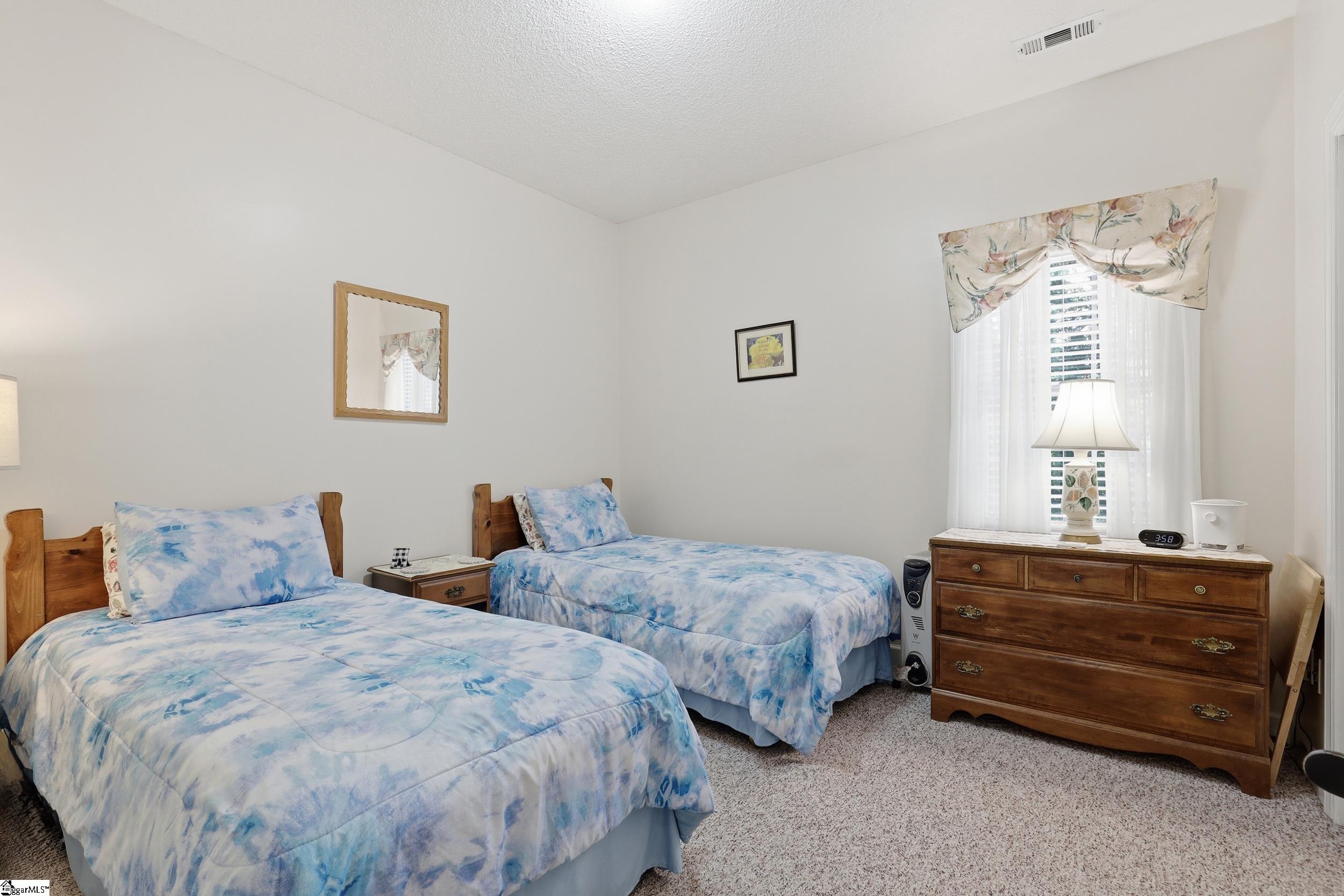 105 Taxiway Avenue Property Photo 19