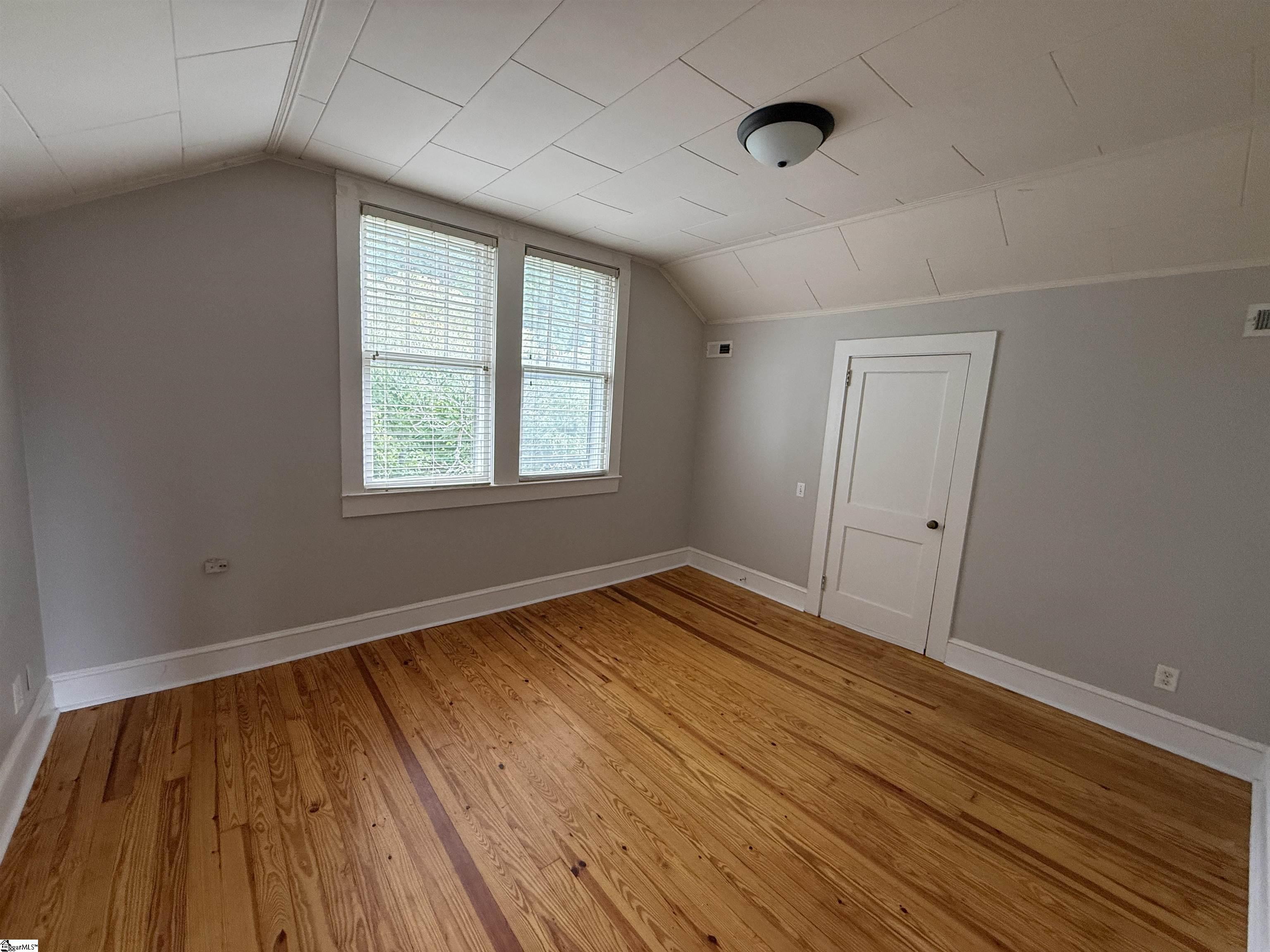 210 W Maple Street Property Photo 22