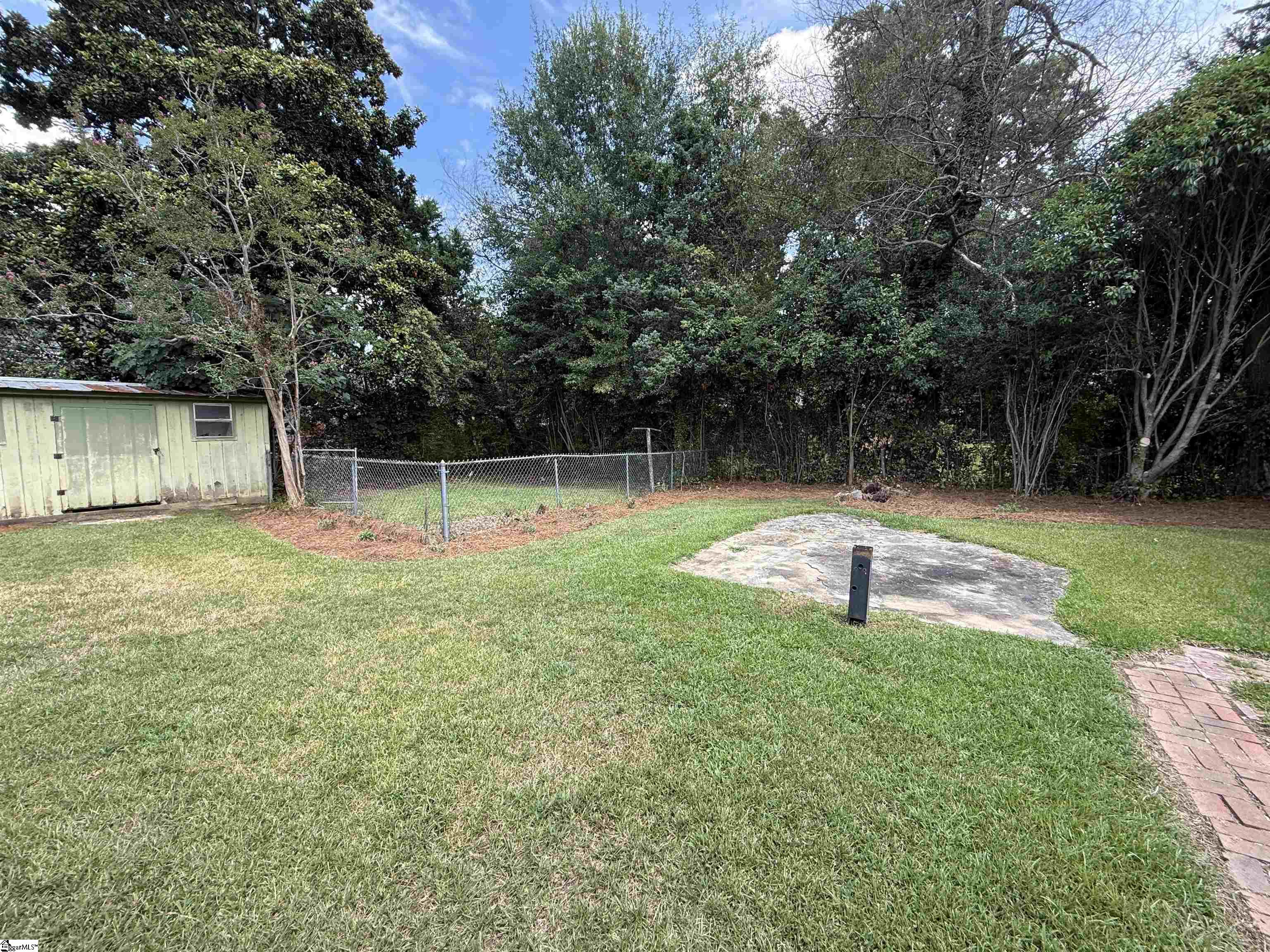 210 W Maple Street Property Photo 30