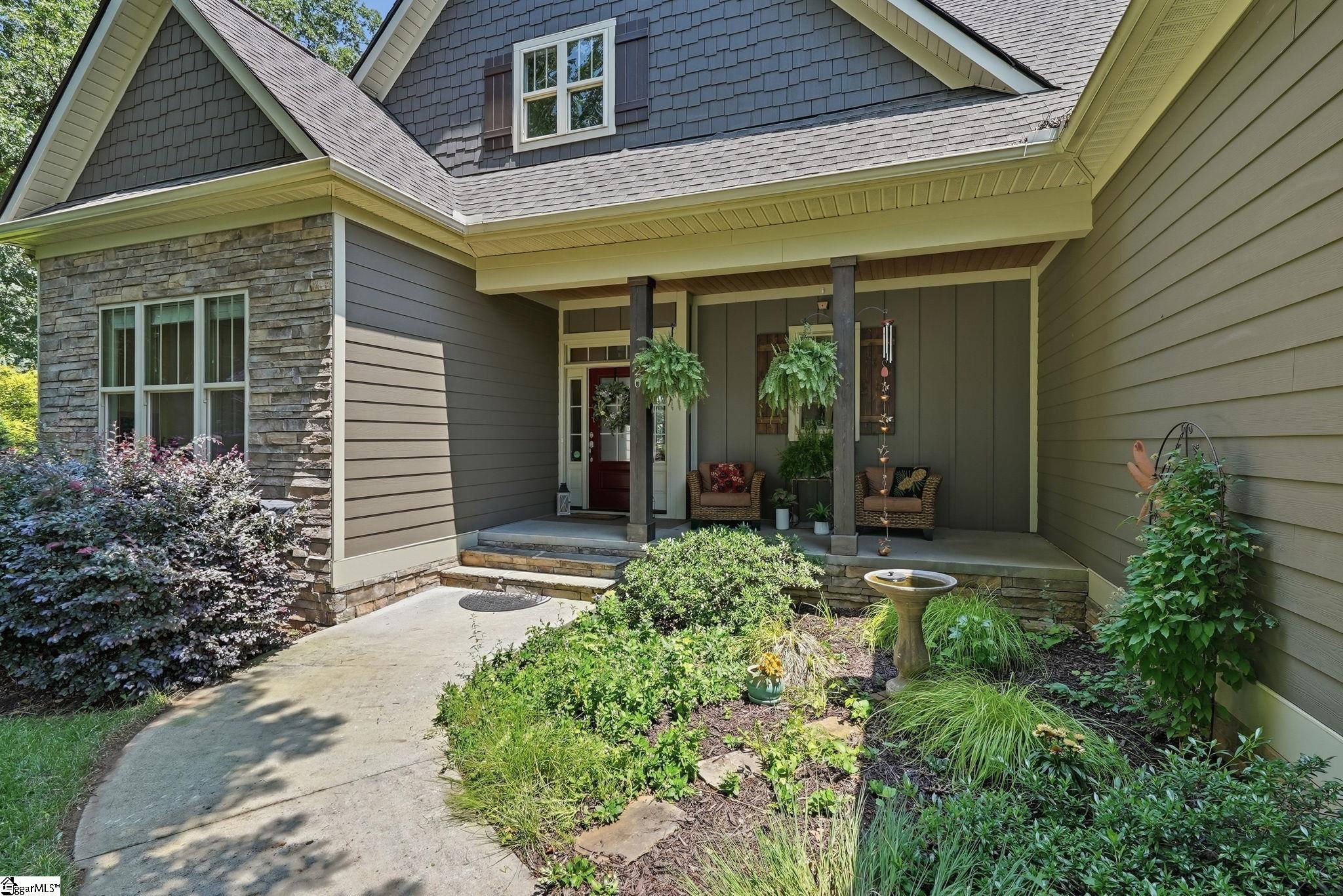 1599711 Property Photo 6