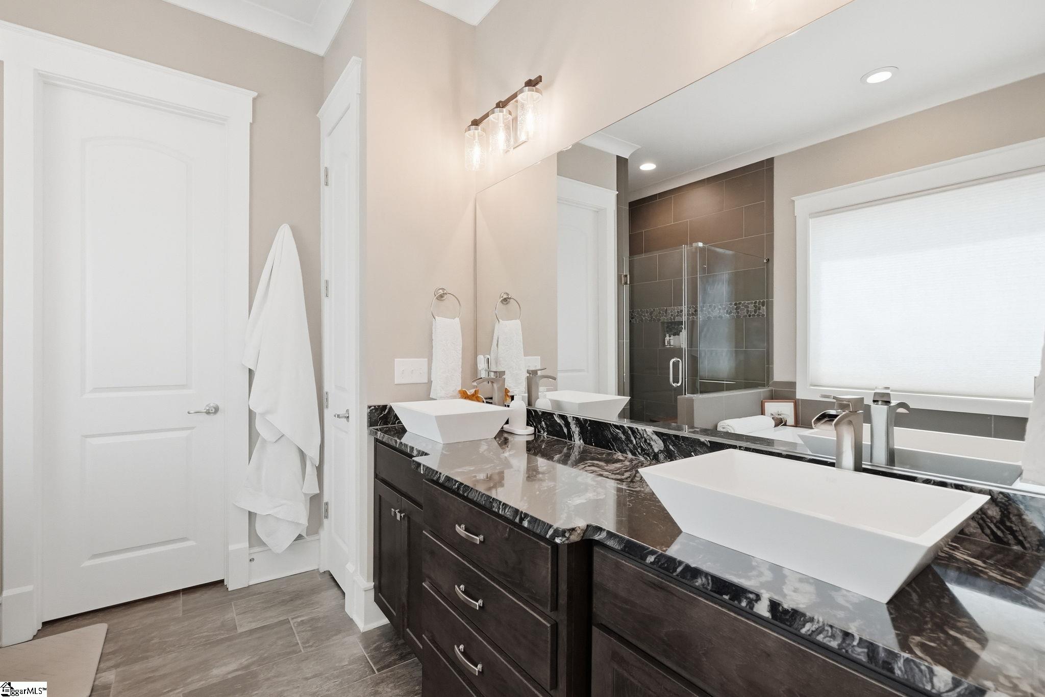 1599711 Property Photo 34