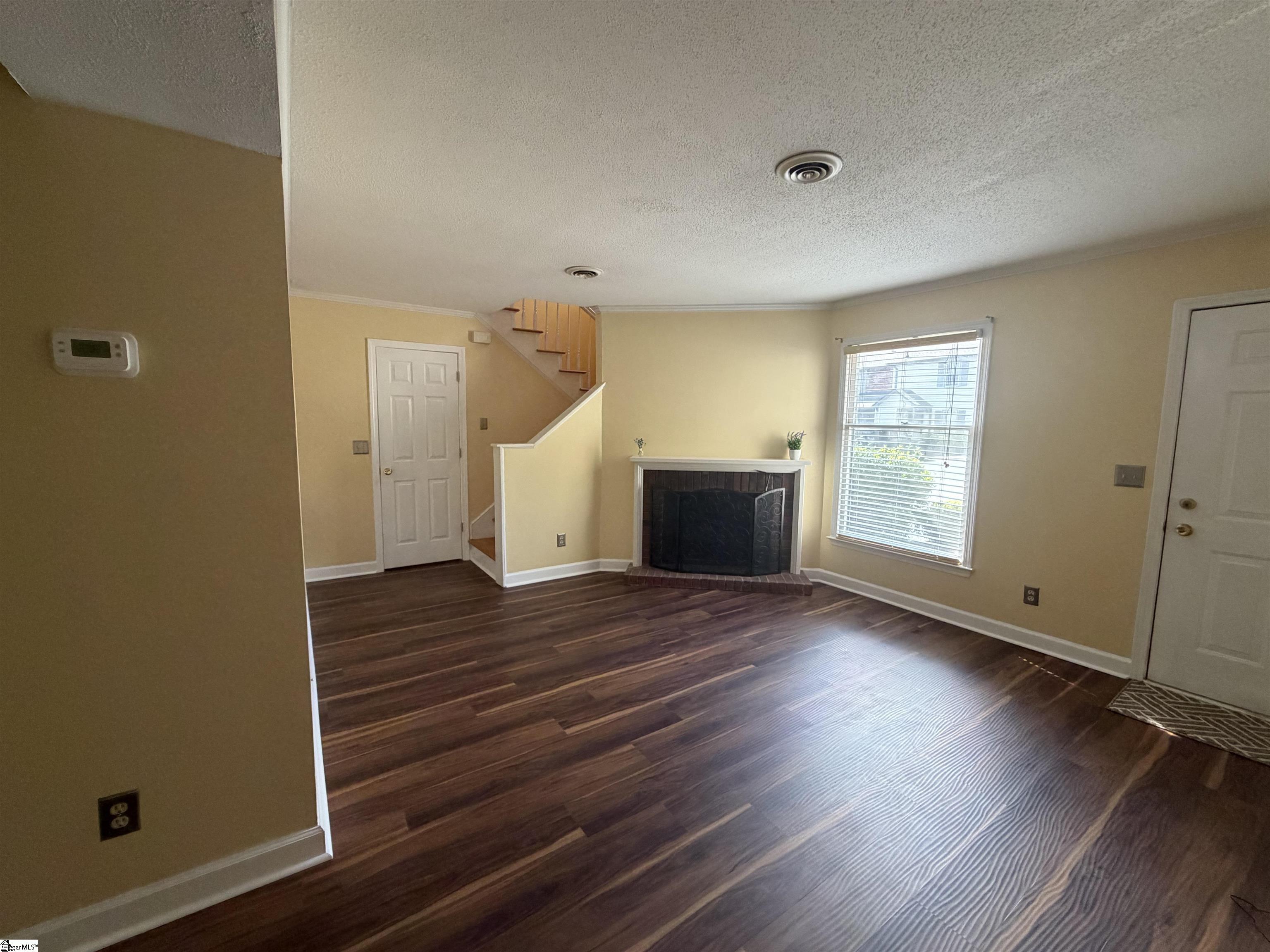 1907 Spring Wood Drive Property Photo 6