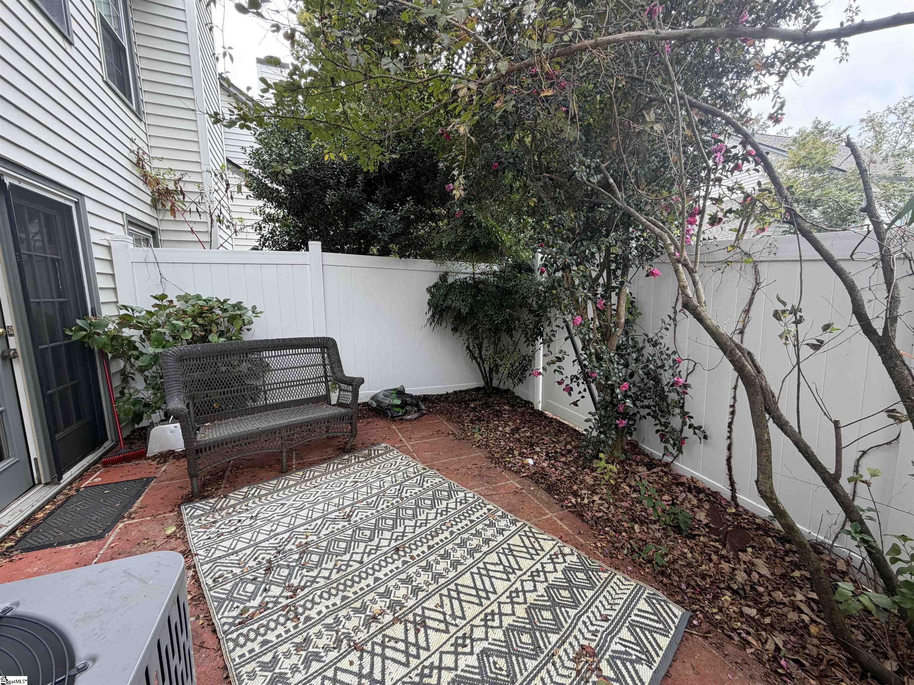 1907 Spring Wood Drive Property Photo 22
