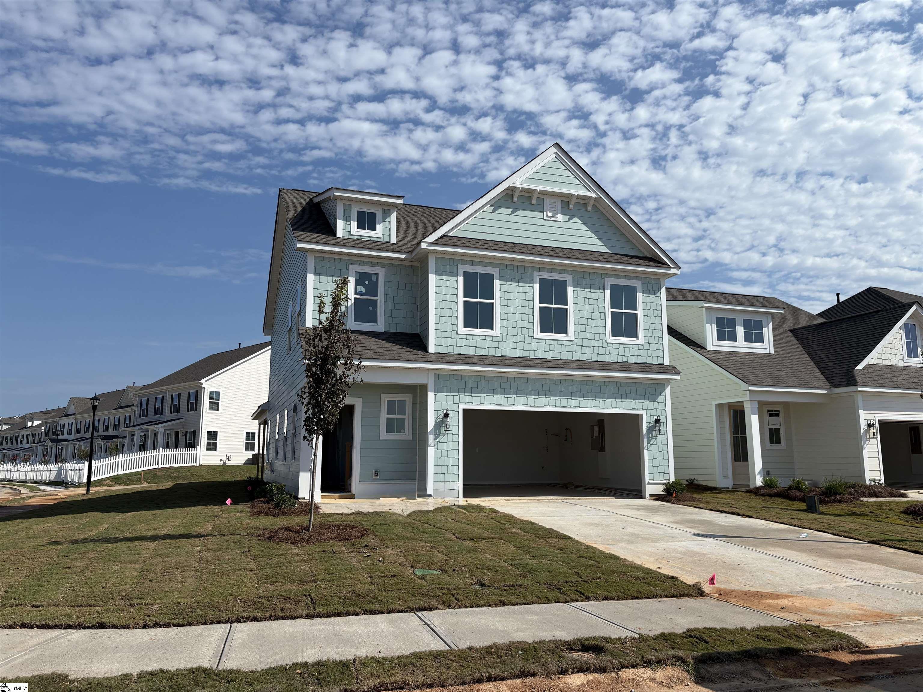 10 Whirlwind Way Property Photo 4
