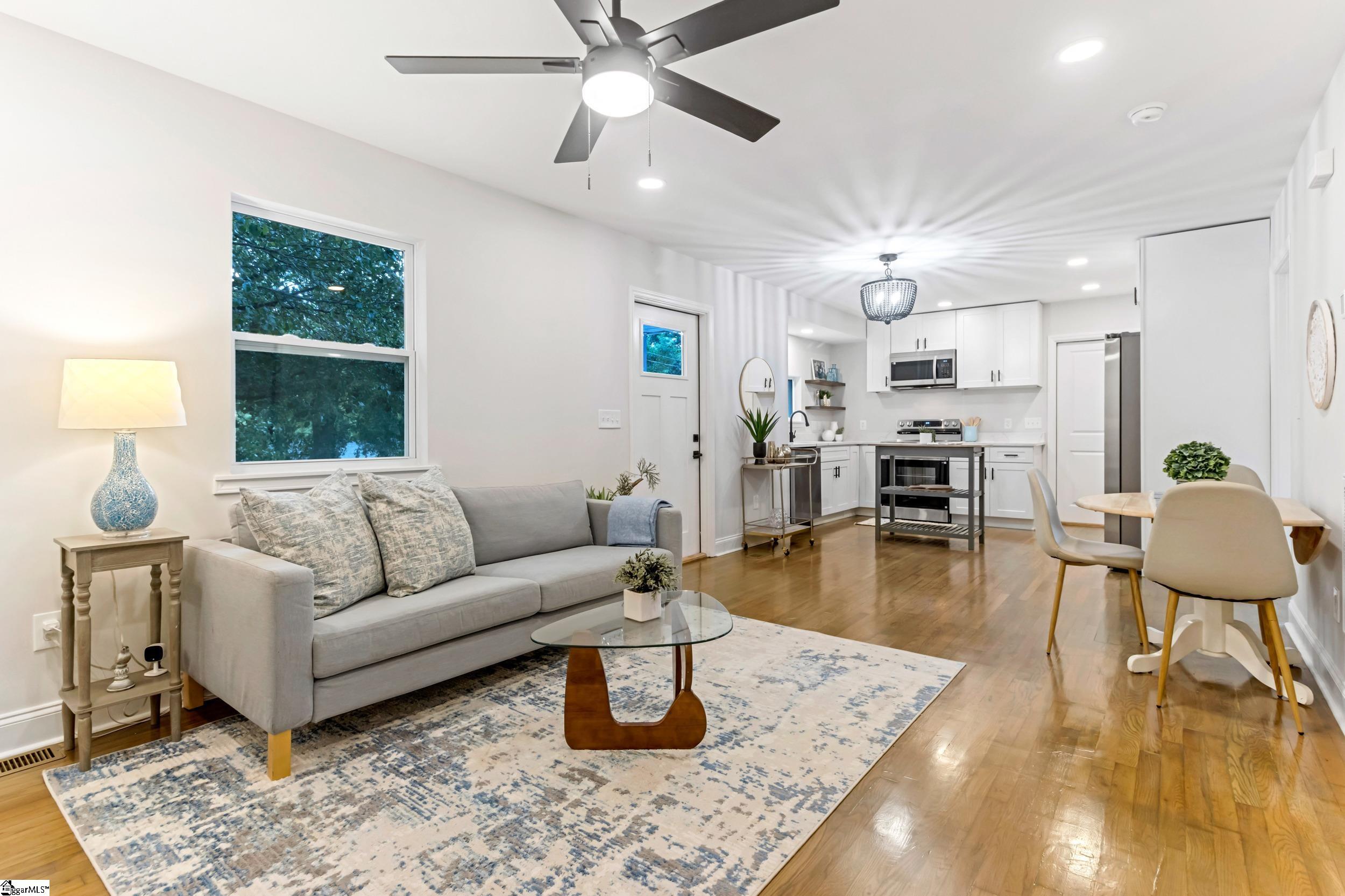 12 E Decatur Street Property Photo 4