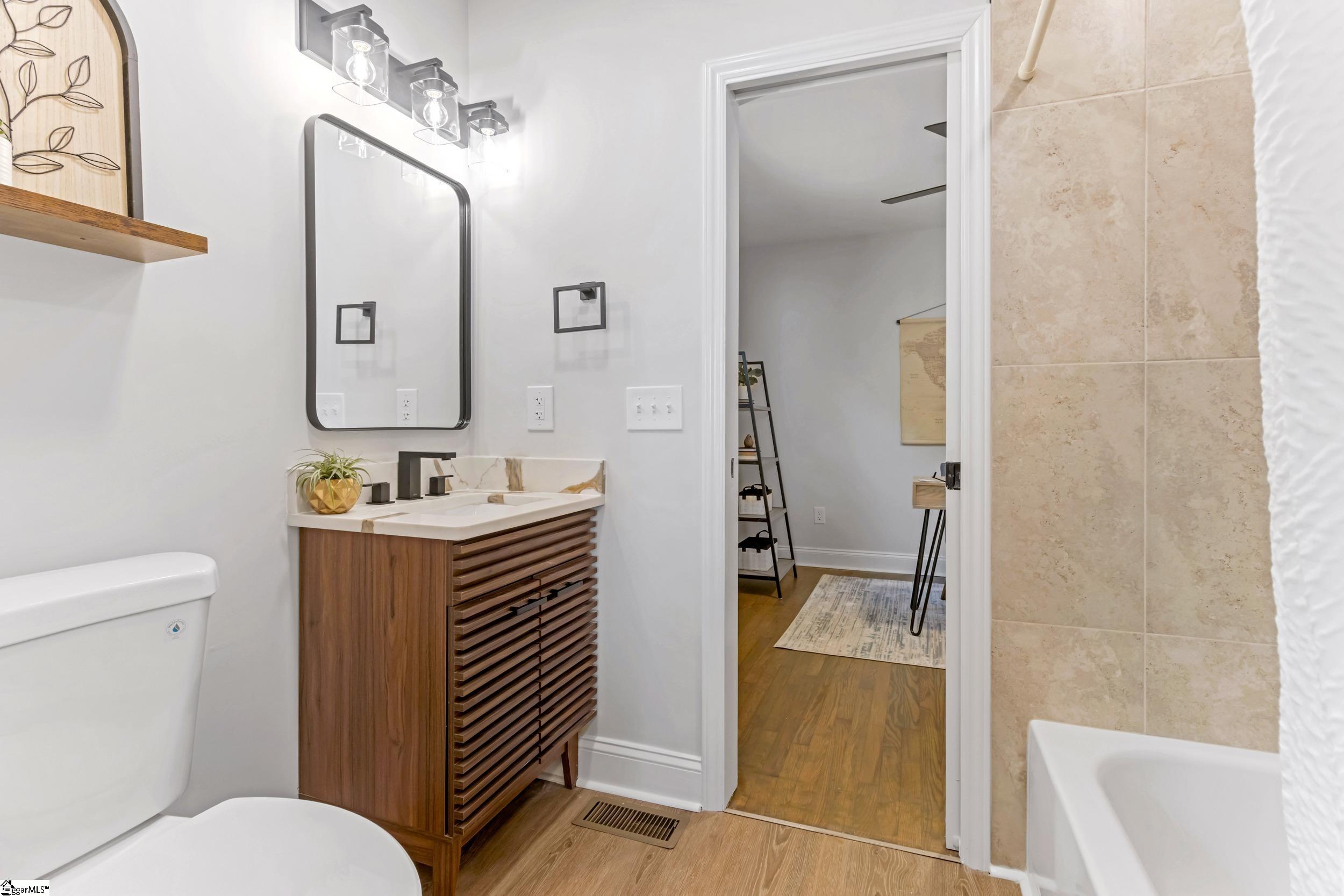 12 E Decatur Street Property Photo 19