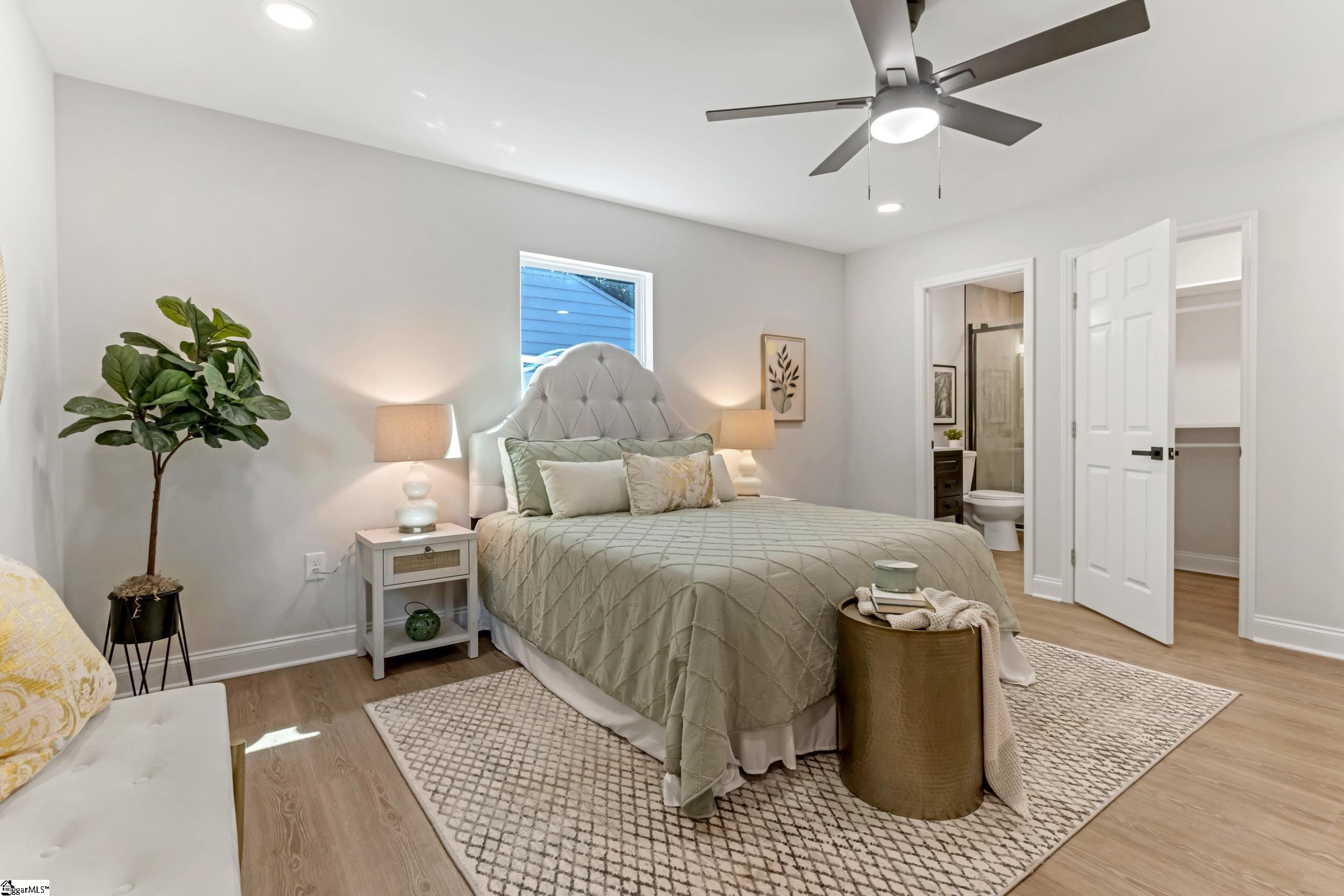 12 E Decatur Street Property Photo 24