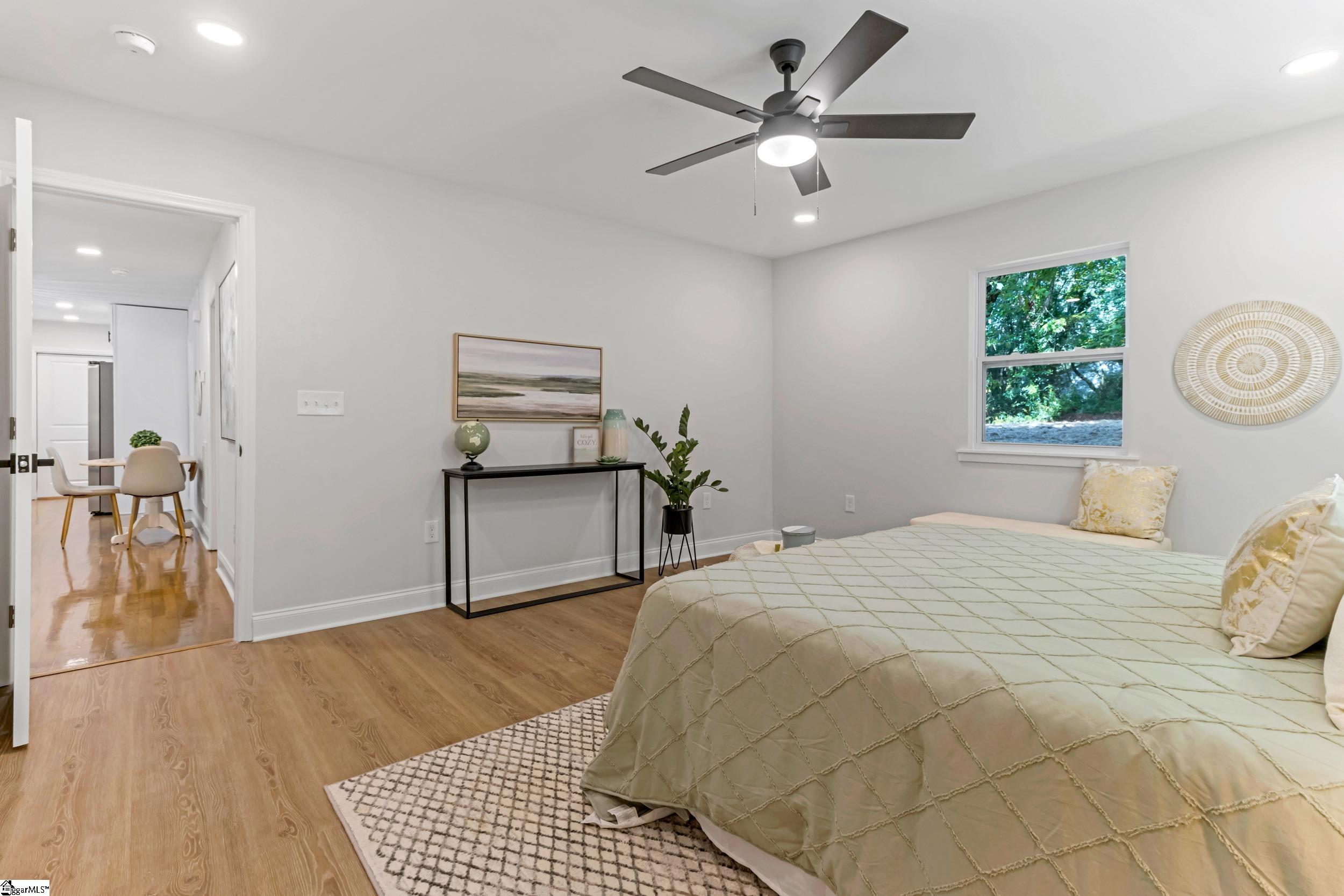 12 E Decatur Street Property Photo 25