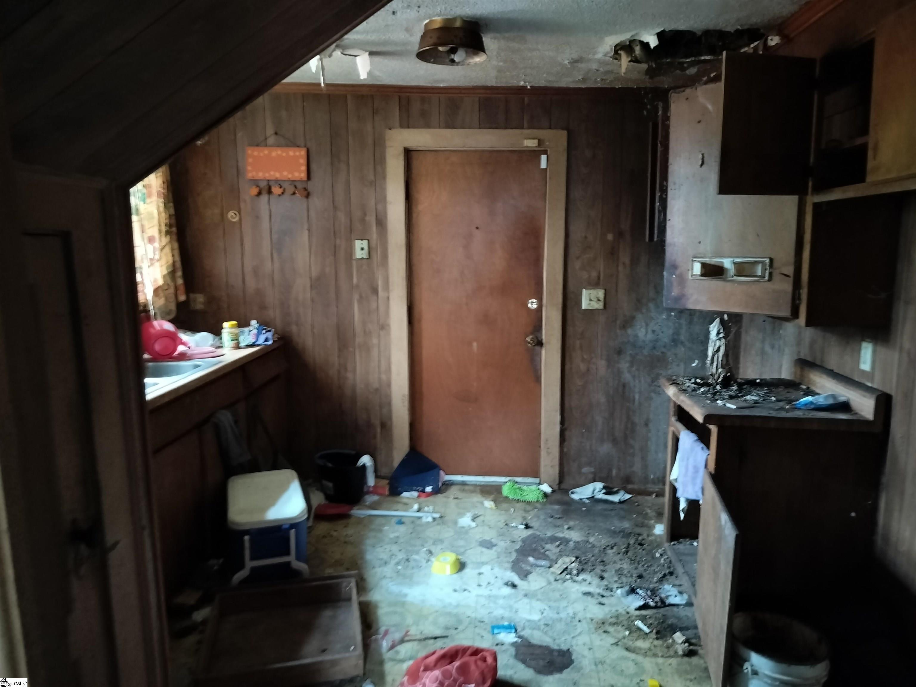 509 Plain Street Property Photo 6