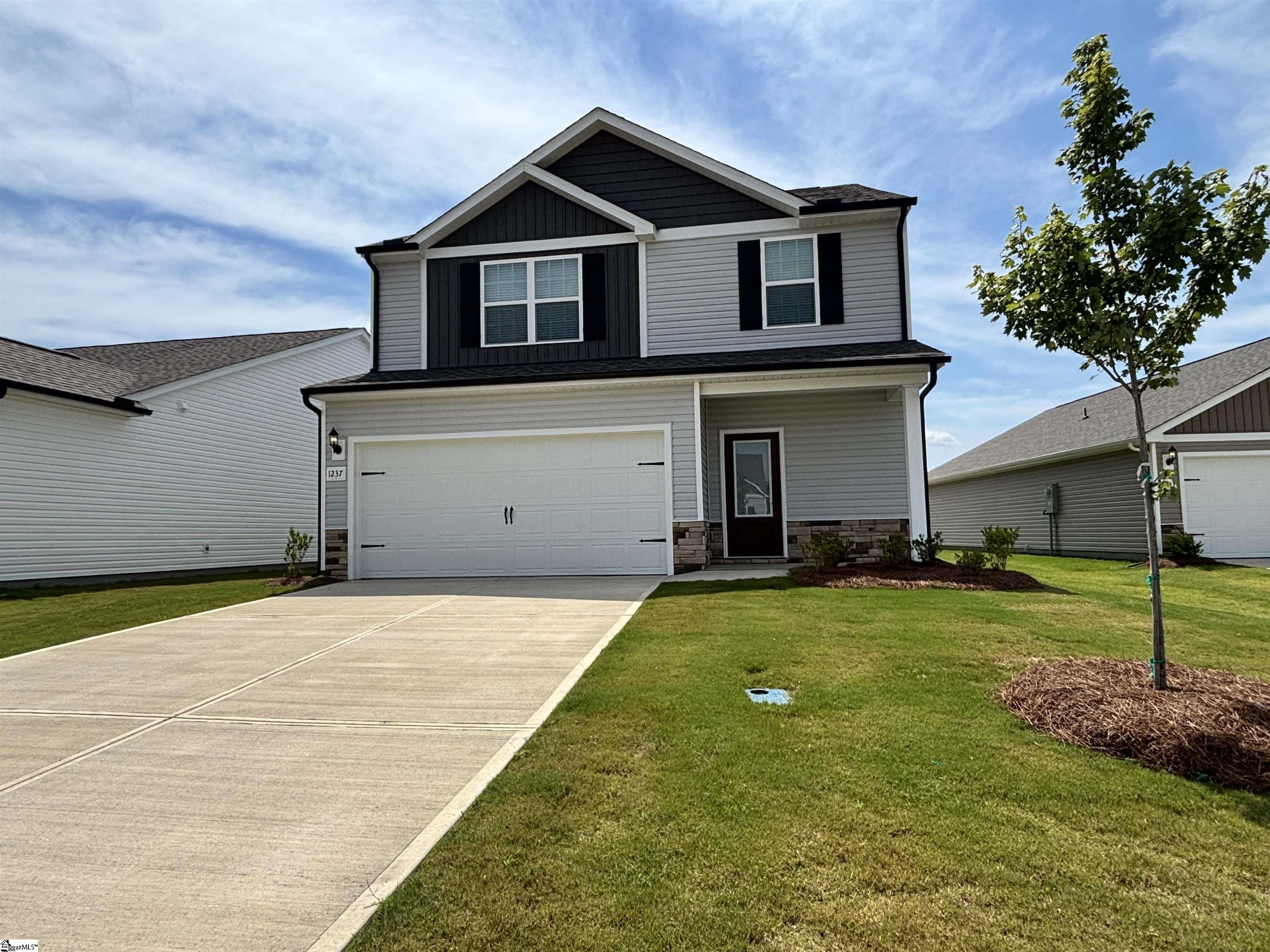 1237 Crested Iris Street Property Photo 1
