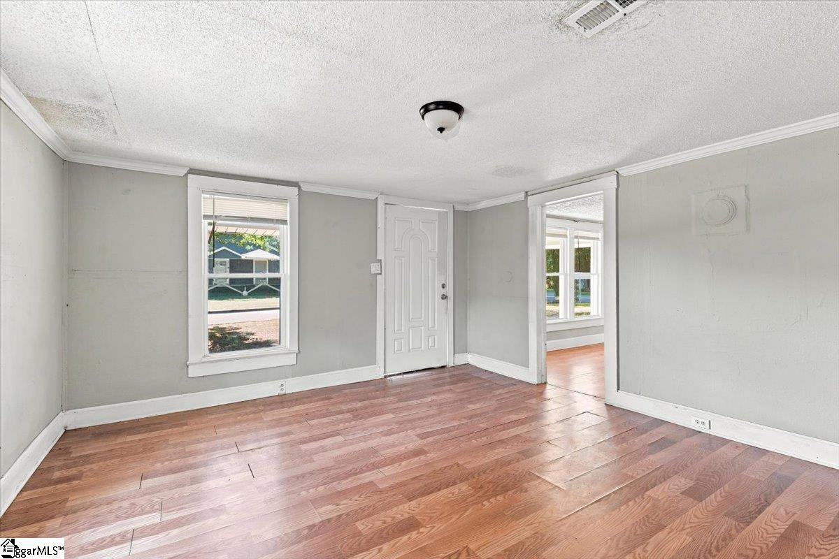 322 W Wilburn Avenue Property Photo 8