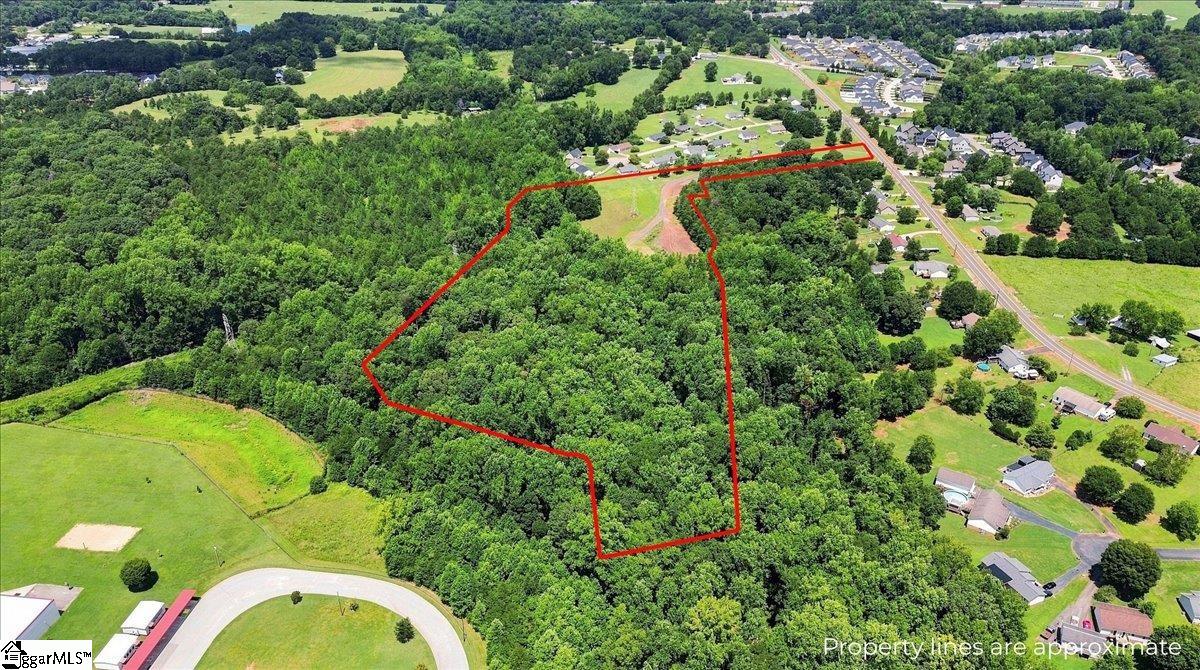 557 Seay Road Property Photo 14