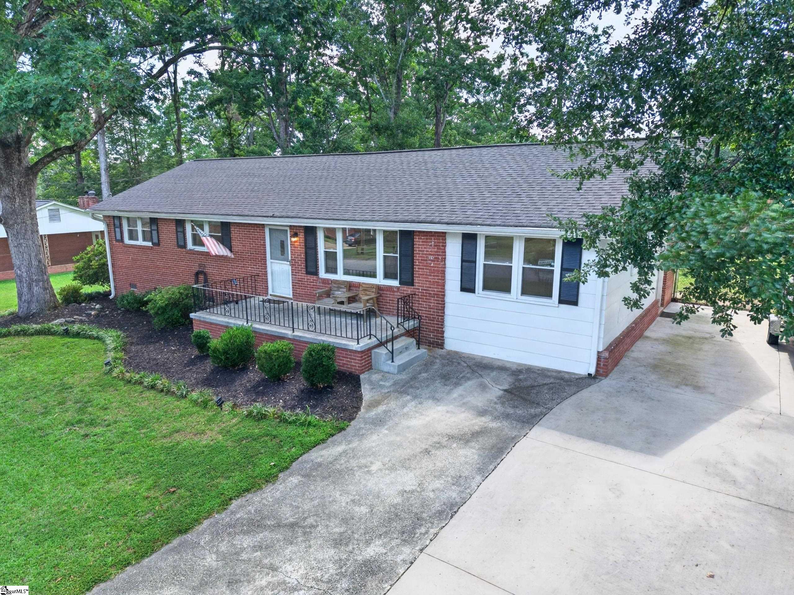 200 Creighton Drive Property Photo 25