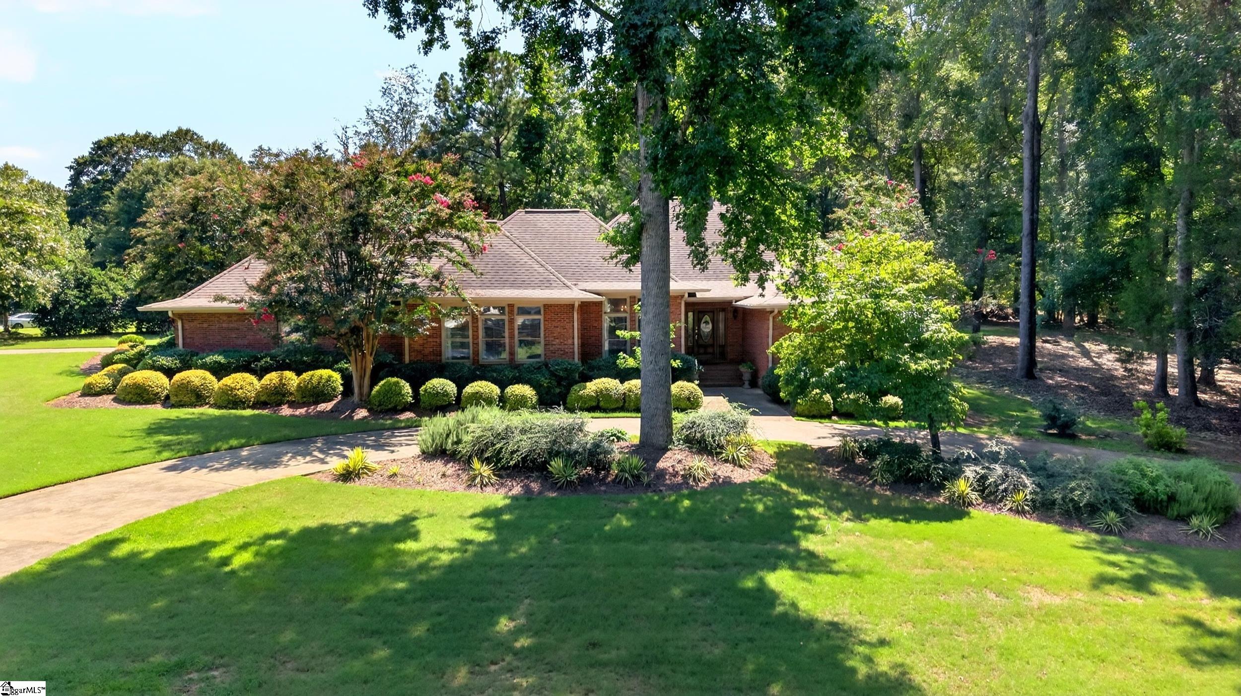 216 Muirfield Drive Property Photo 32
