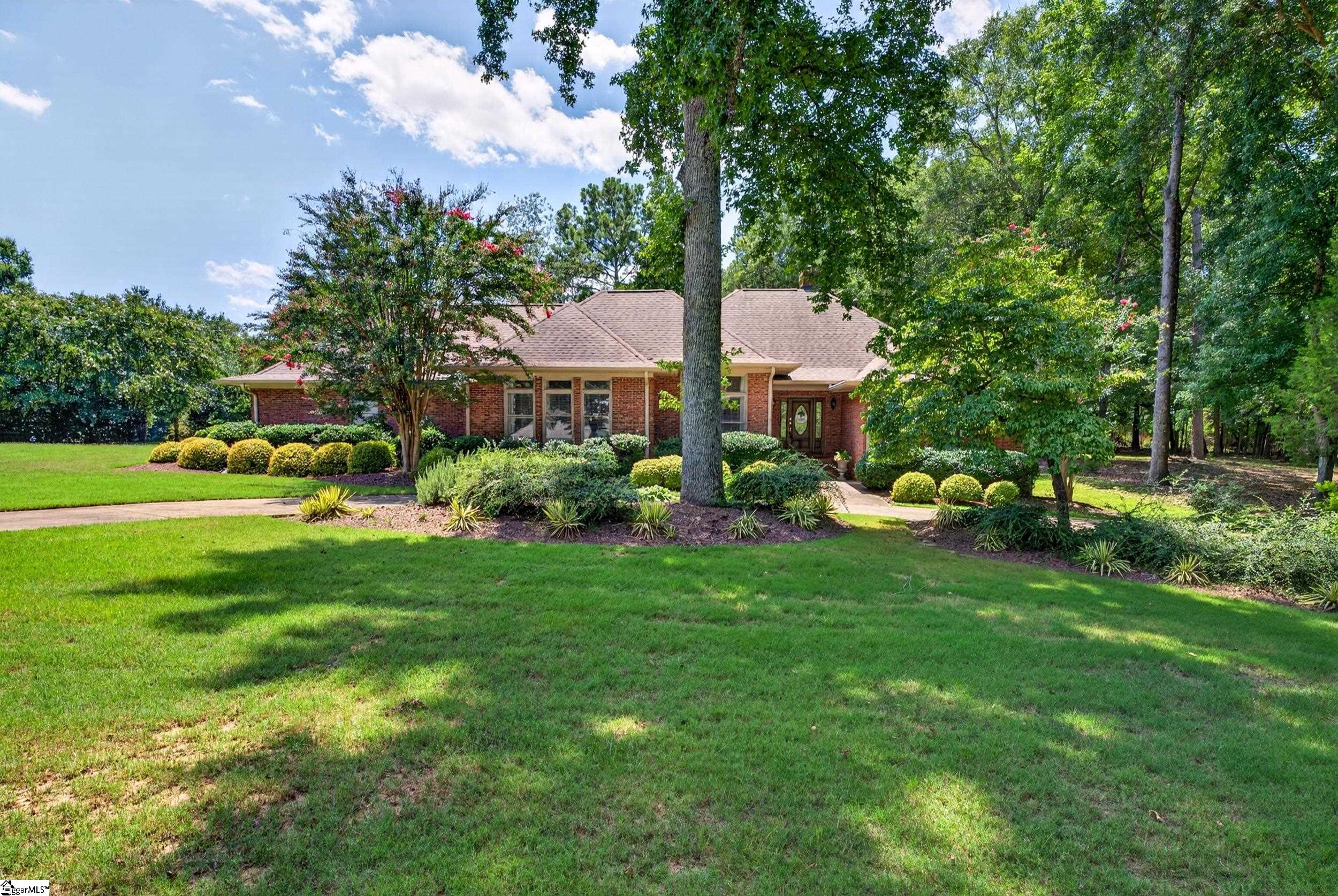 216 Muirfield Drive Property Photo 36