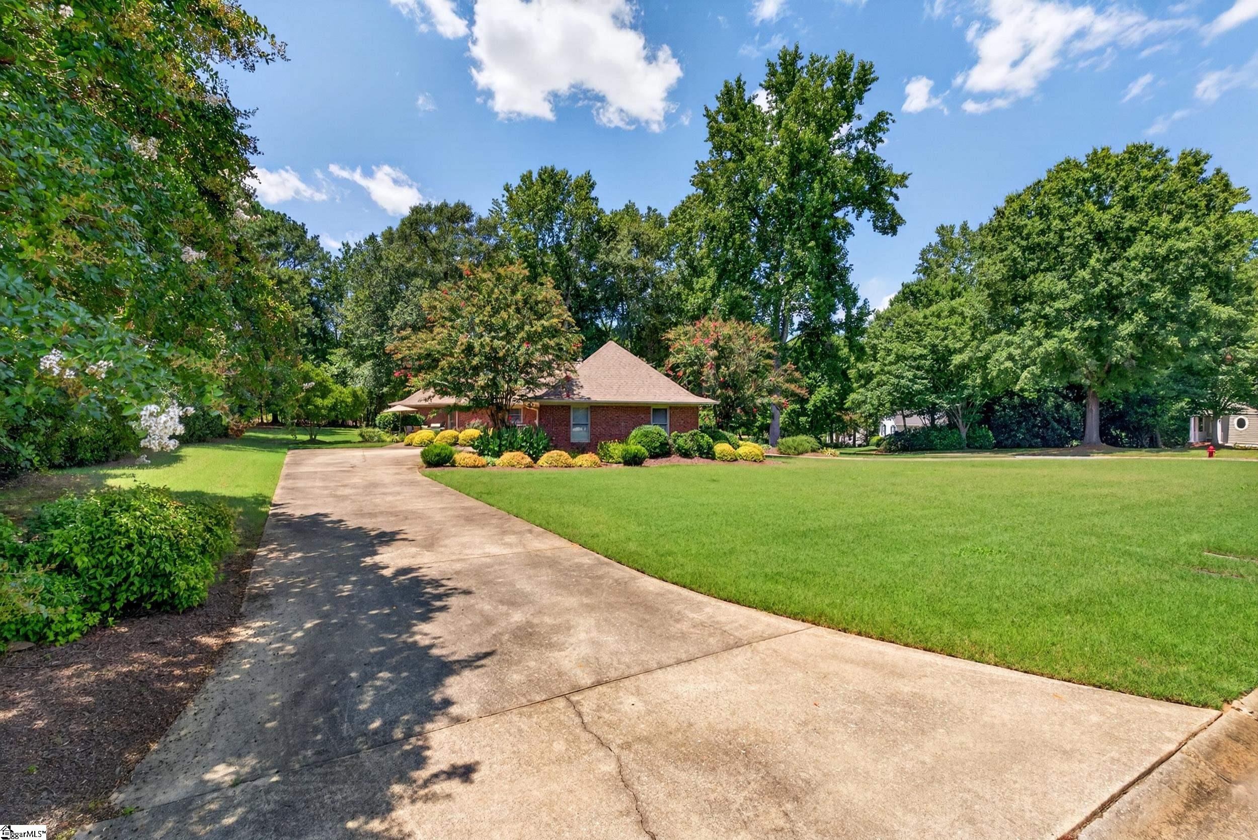 216 Muirfield Drive Property Photo 40