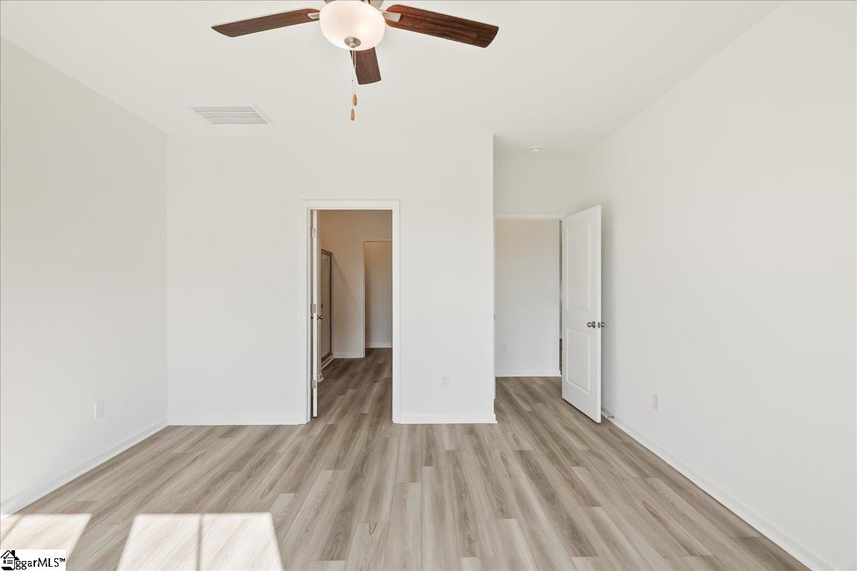 2049 Halton Oaks Drive Property Photo 10