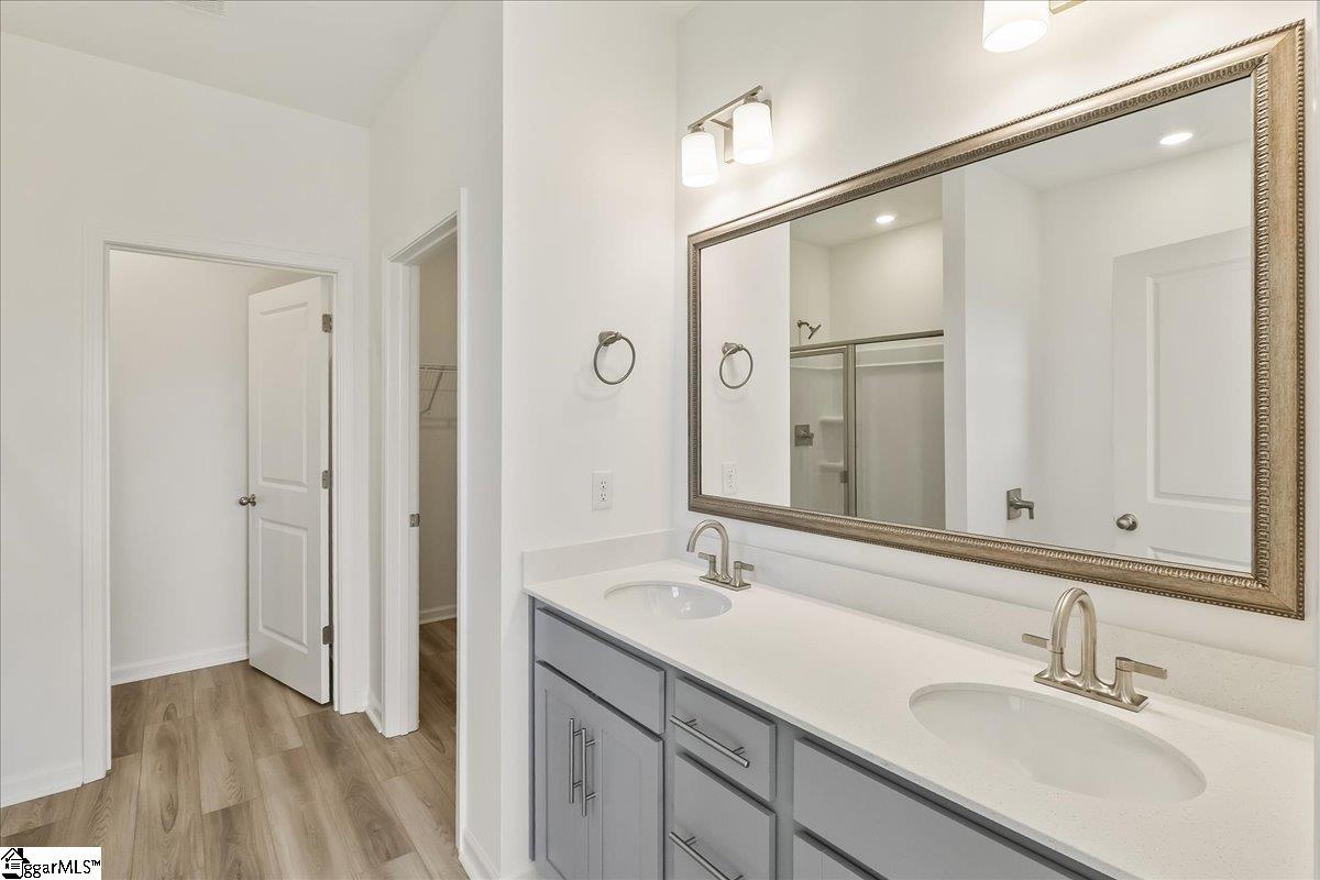 2049 Halton Oaks Drive Property Photo 13